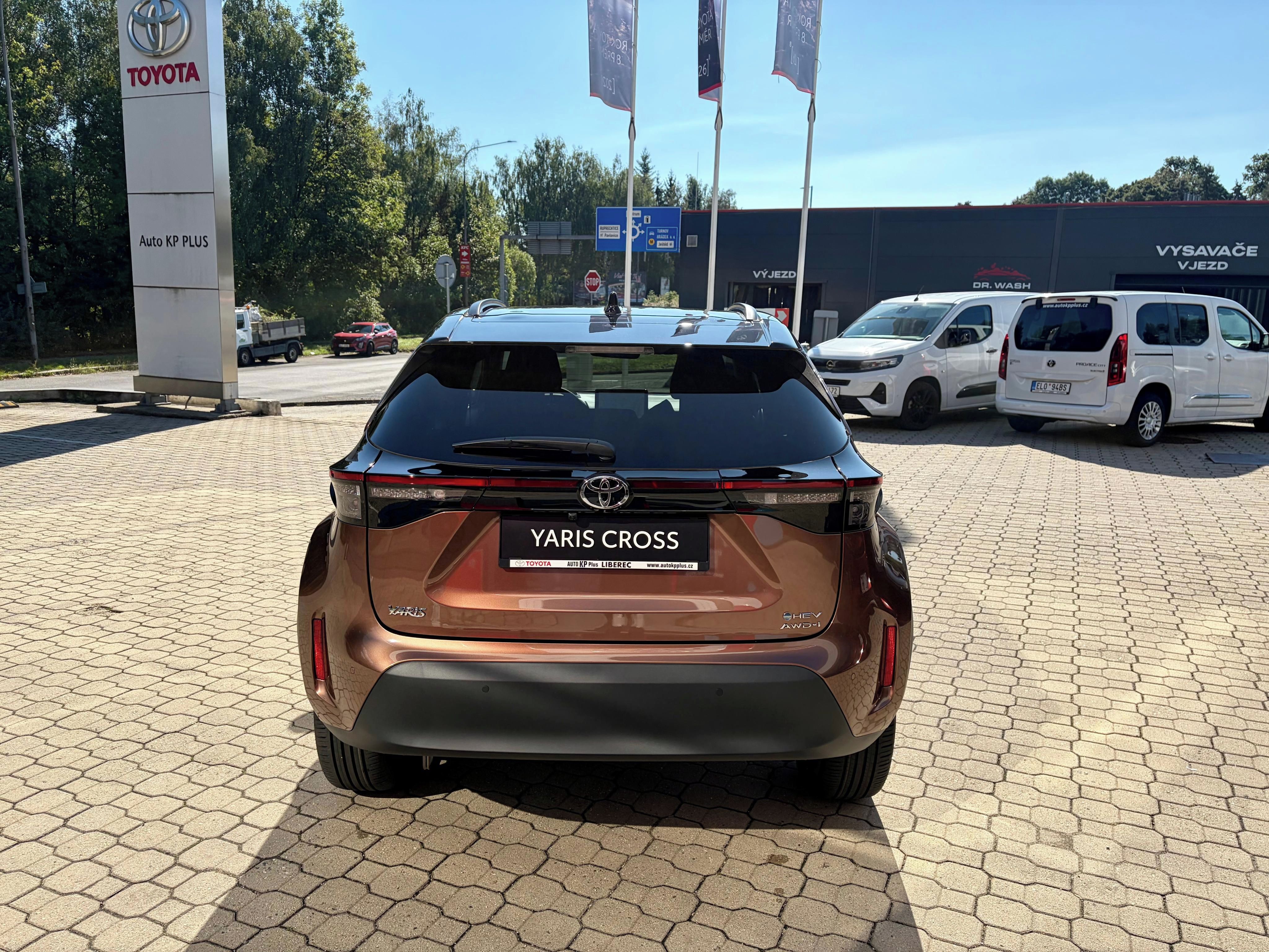 Toyota Yaris Cross, 1,5 130 4X4 Exe+Tech+VIP MY26 - fotka 5
