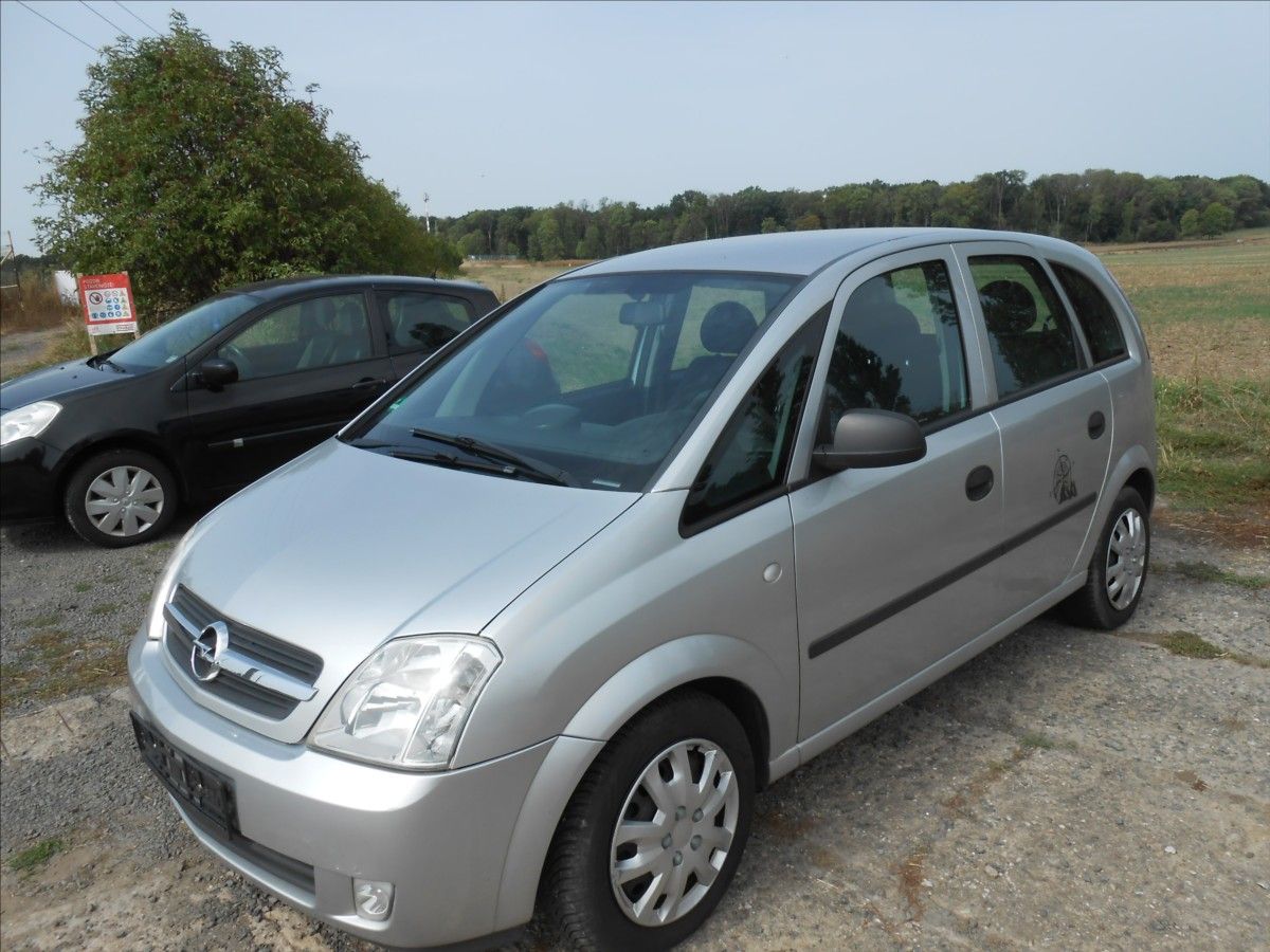 Opel Meriva, 1,6 74 kW KLIMA AUTOMAT - fotka 2