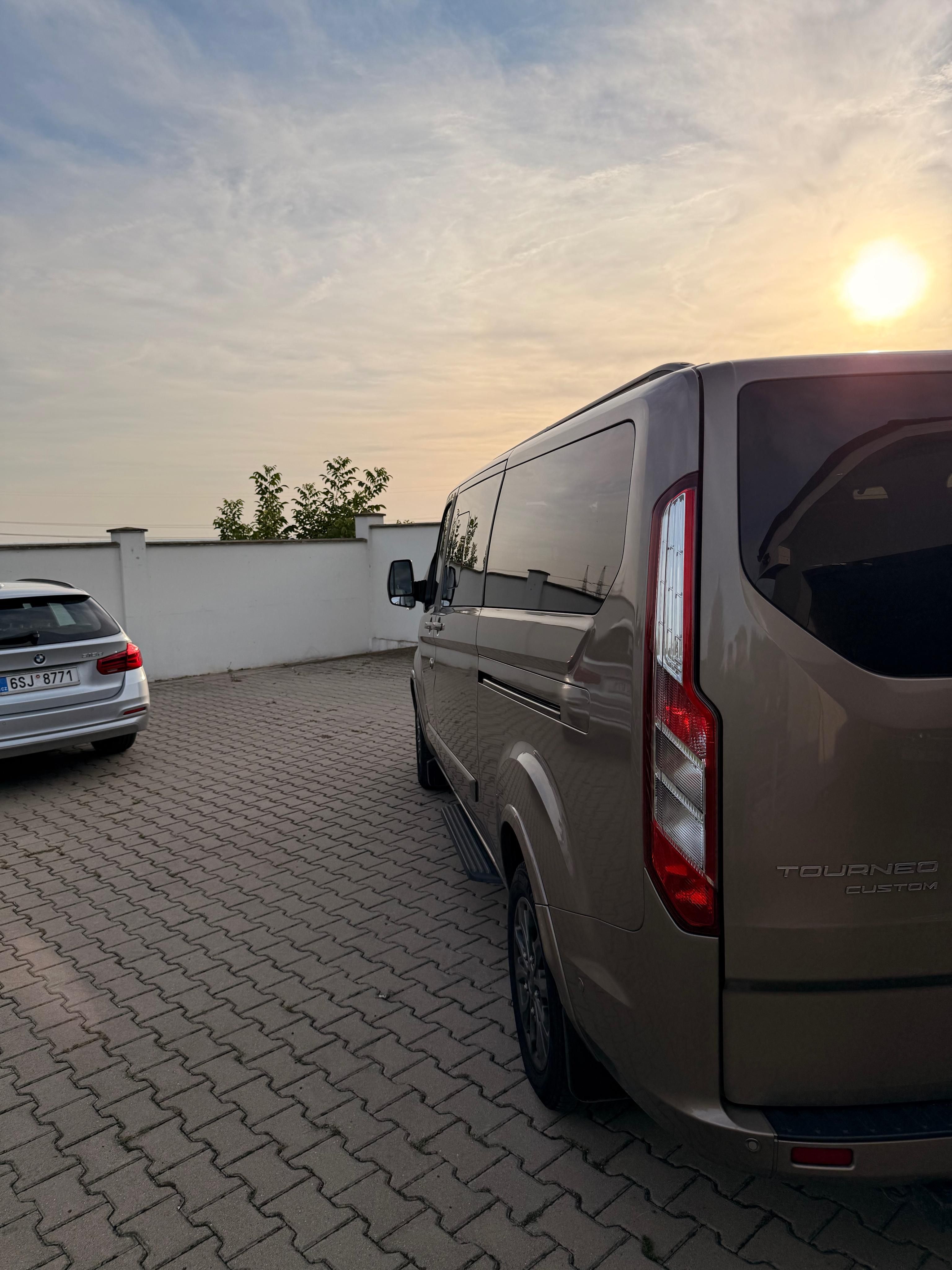 Ford Tourneo Custom - fotka 3
