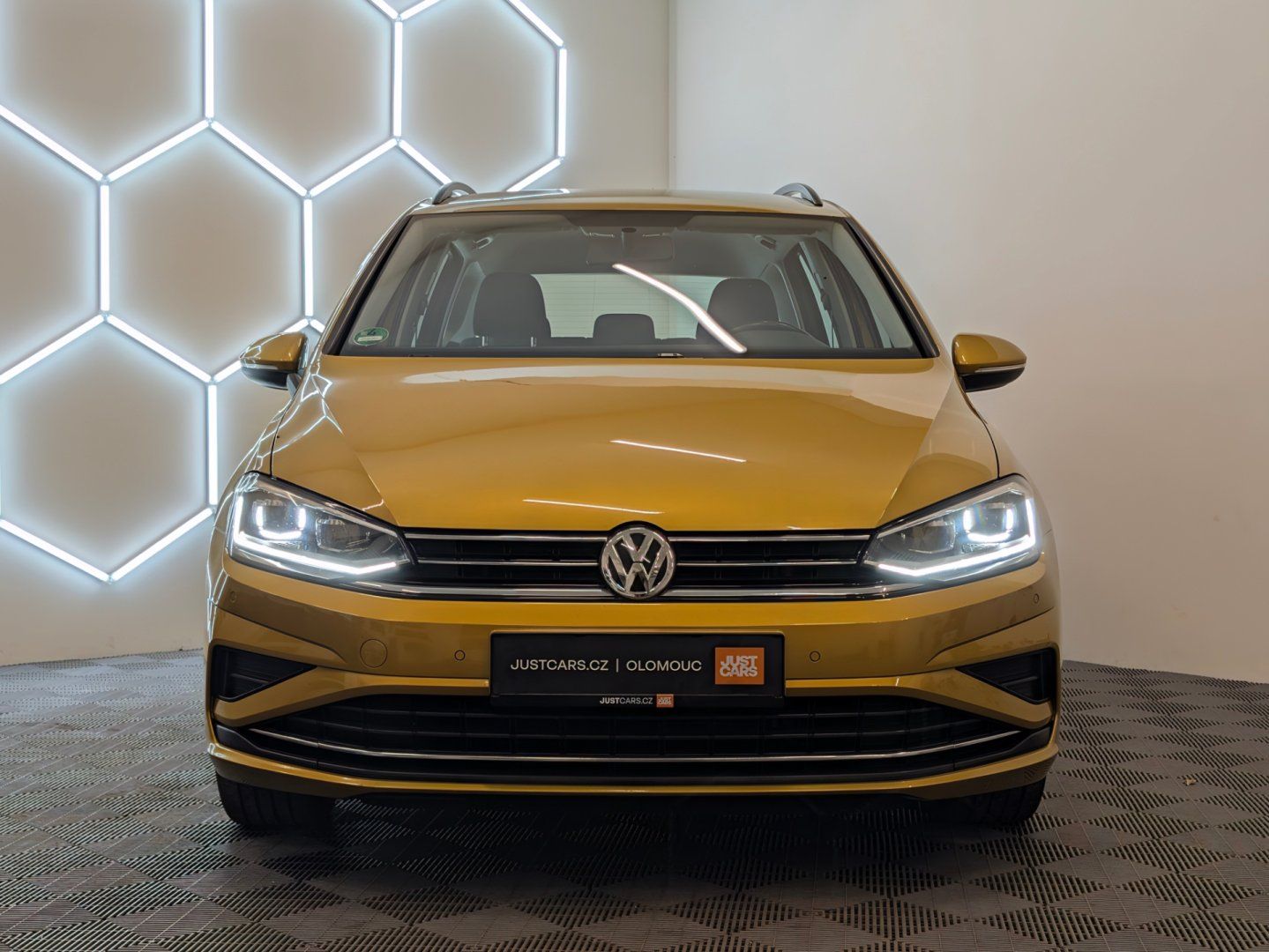 Volkswagen Golf Sportsvan, 1.5 TSI 96 kW/COMFORT/LED/TZ - fotka 3