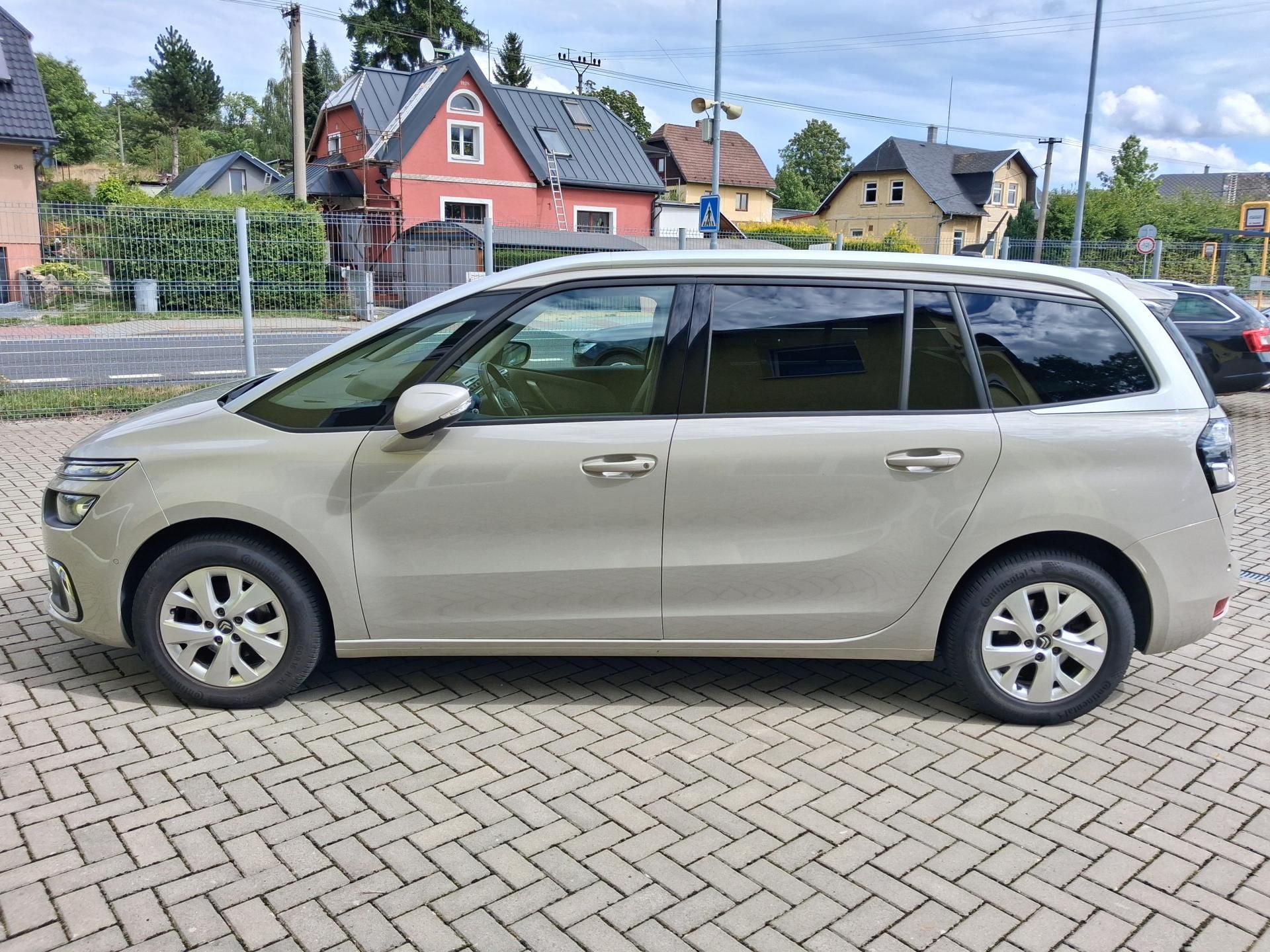 Citroën Grand C4 SpaceTourer, MAX VÝBAVA PO VELKÉM SERVISE - fotka 4