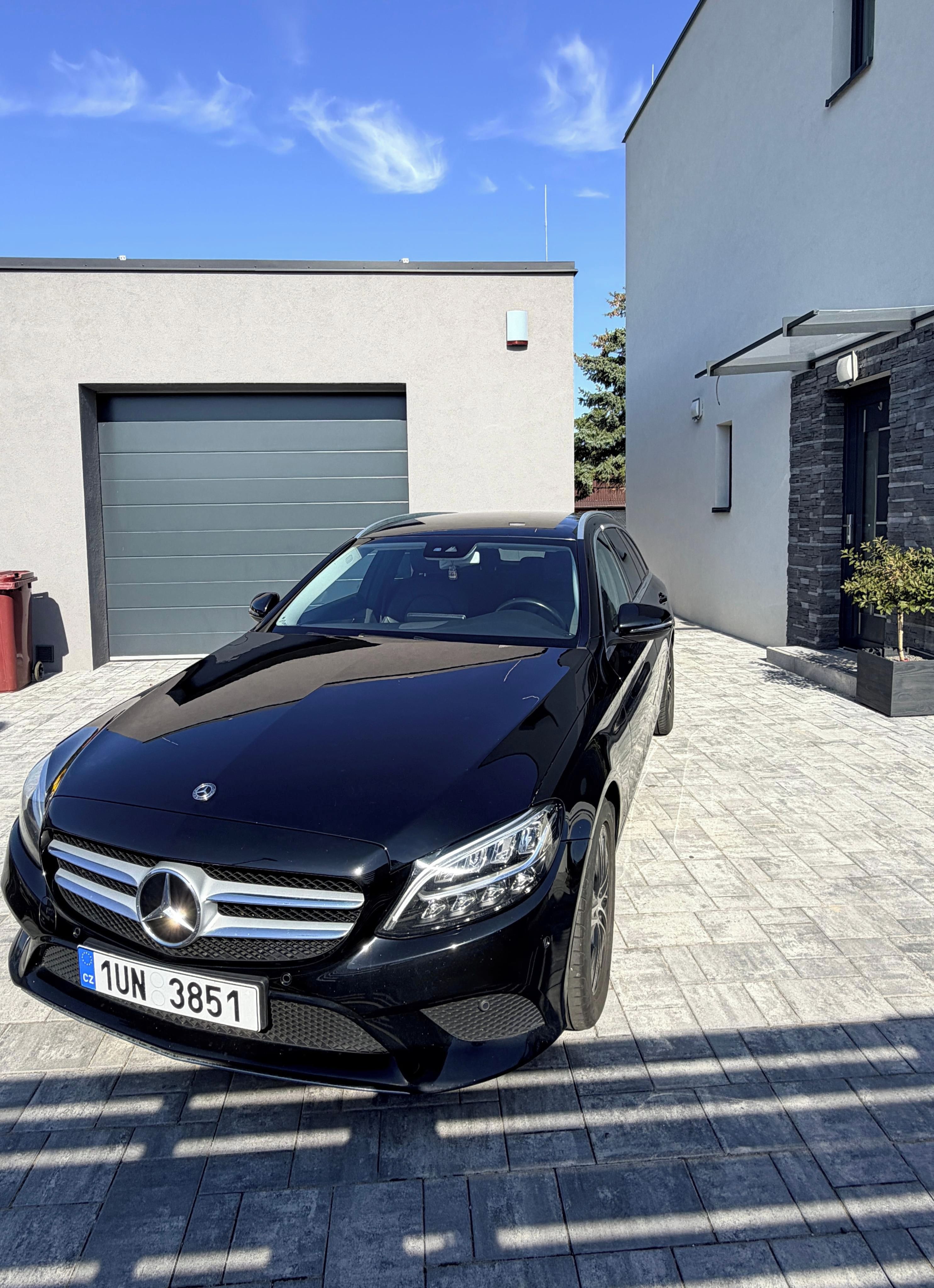 Mercedes-Benz Třídy C, C 220d, nízký nájezd, DPH