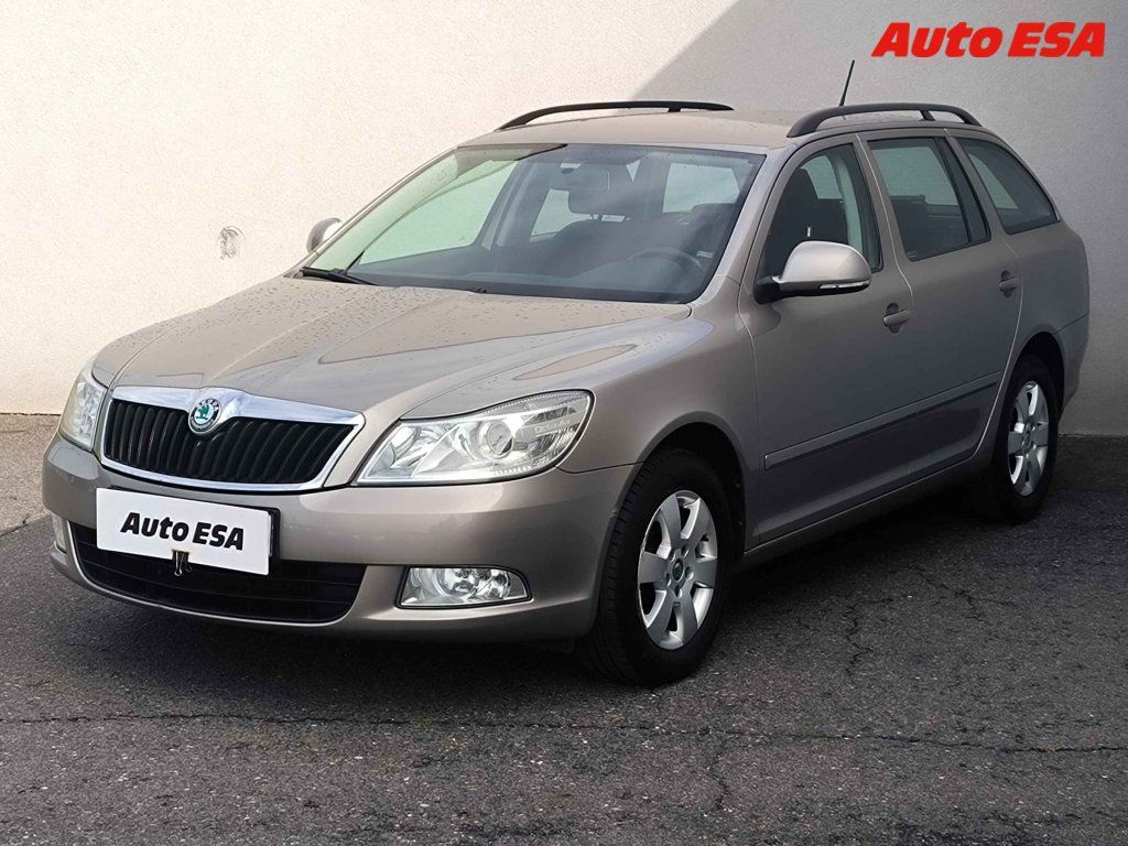 Škoda Octavia, 1.6i,ČR - fotka 3