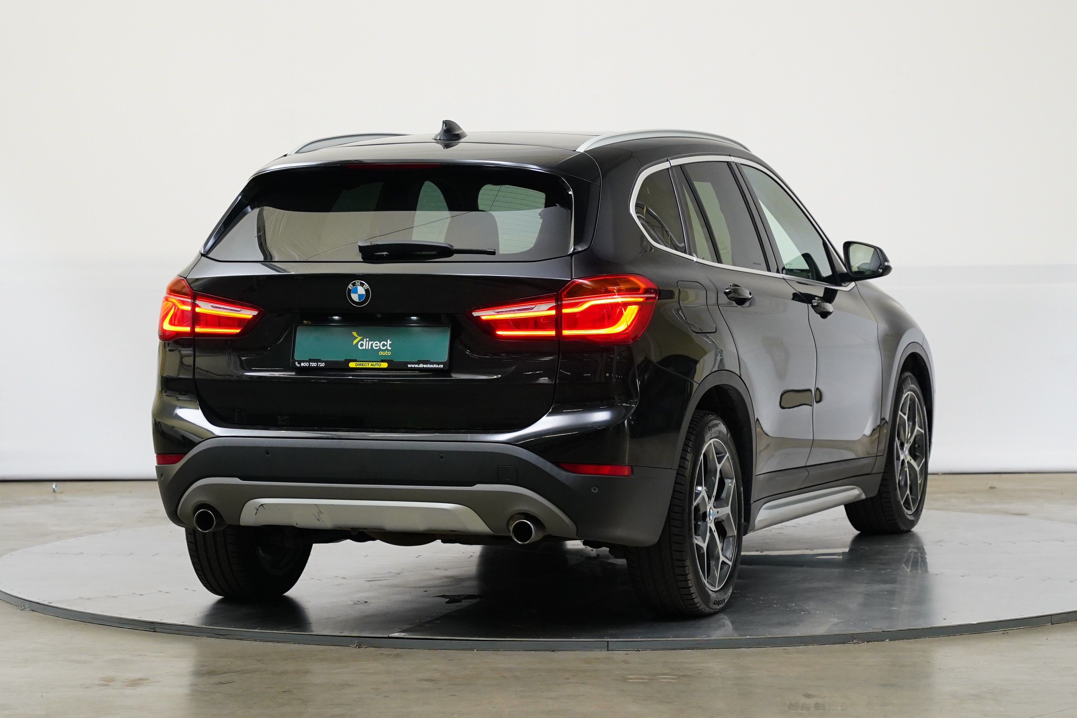 BMW X1, 2.0 D 140 kW xDrive - fotka 2