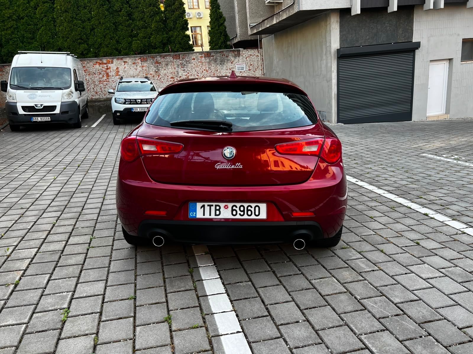 Alfa Romeo Giulietta, 2.0 JTDm 170HP SERVISOVÁNO - fotka 2