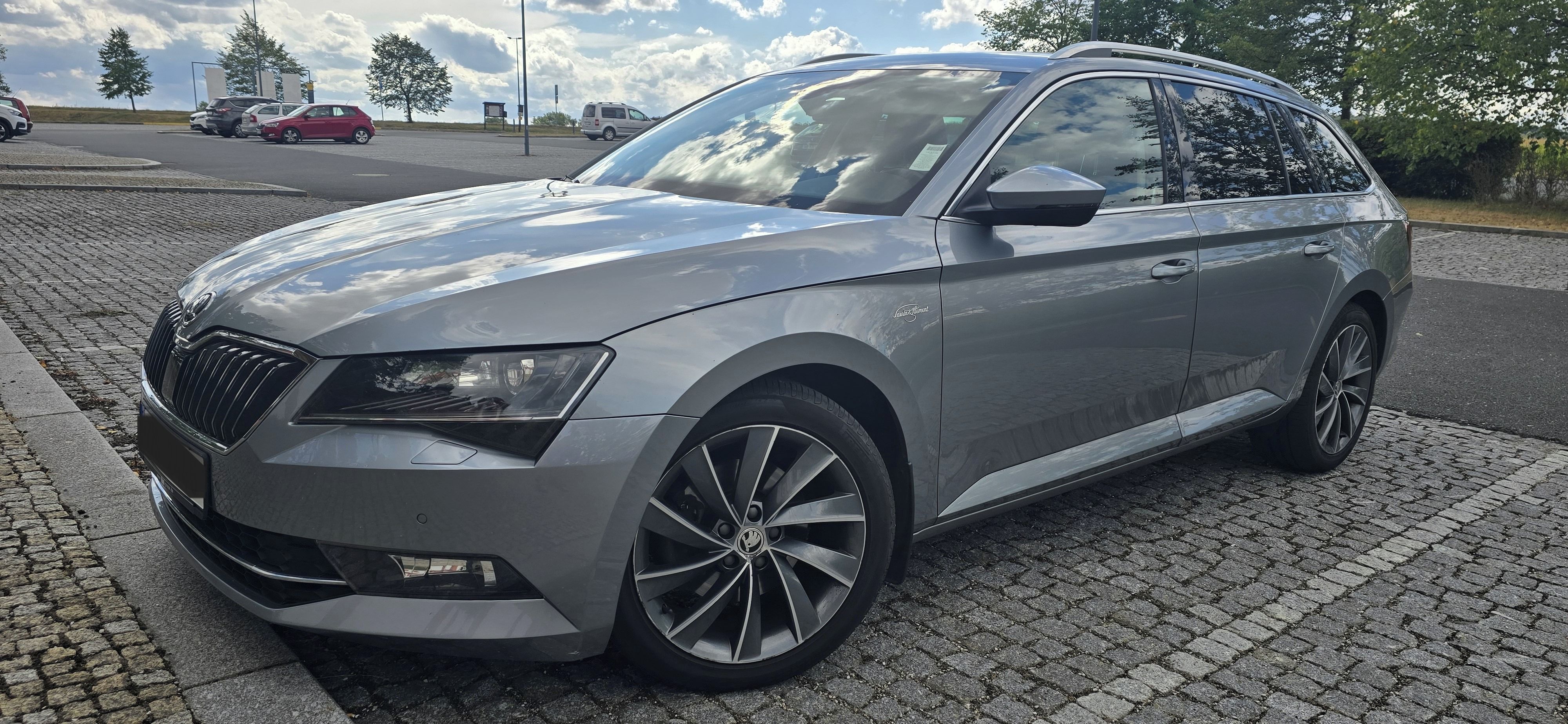Škoda Superb, Škoda Superb 2,0 TDI 140kW L&K - fotka 3
