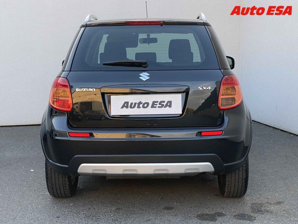 Suzuki SX4, 1.6,navi - fotka 5