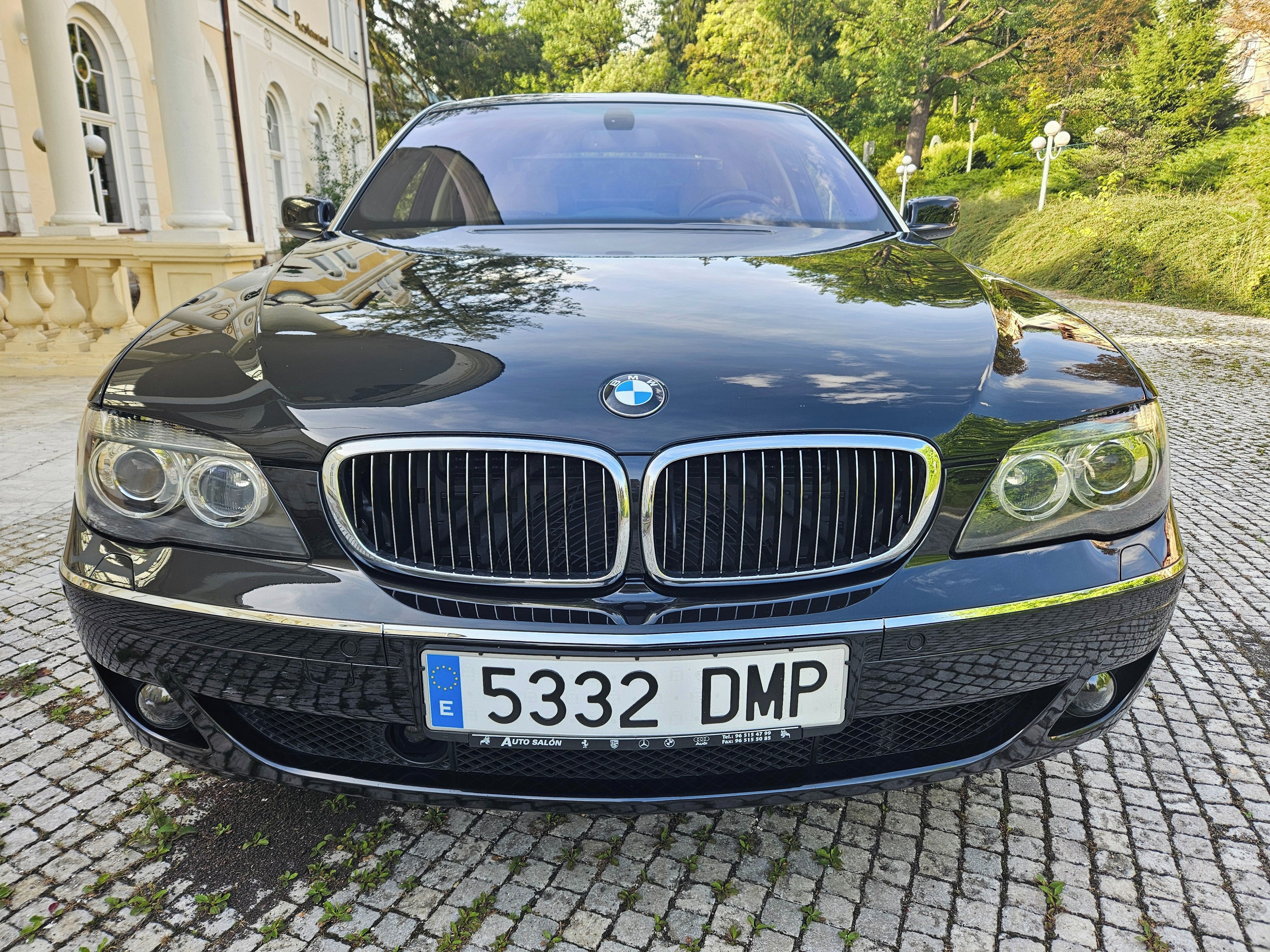 BMW Řada 7, 760 Li 1.majitel, 33.700 km!!! - fotka 6