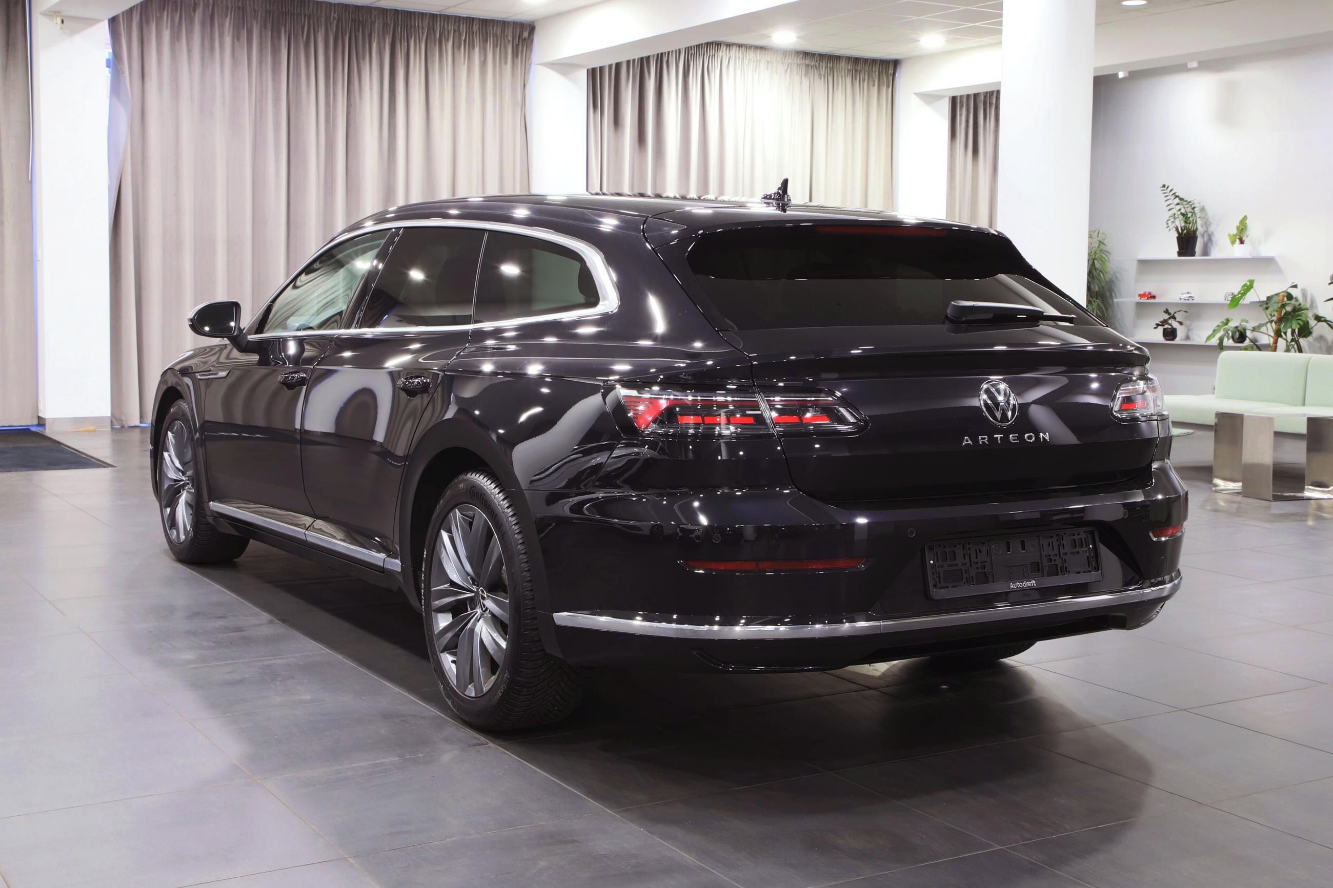 Volkswagen Arteon, Volkswagen Arteon 2.0 TDI 110 - fotka 2
