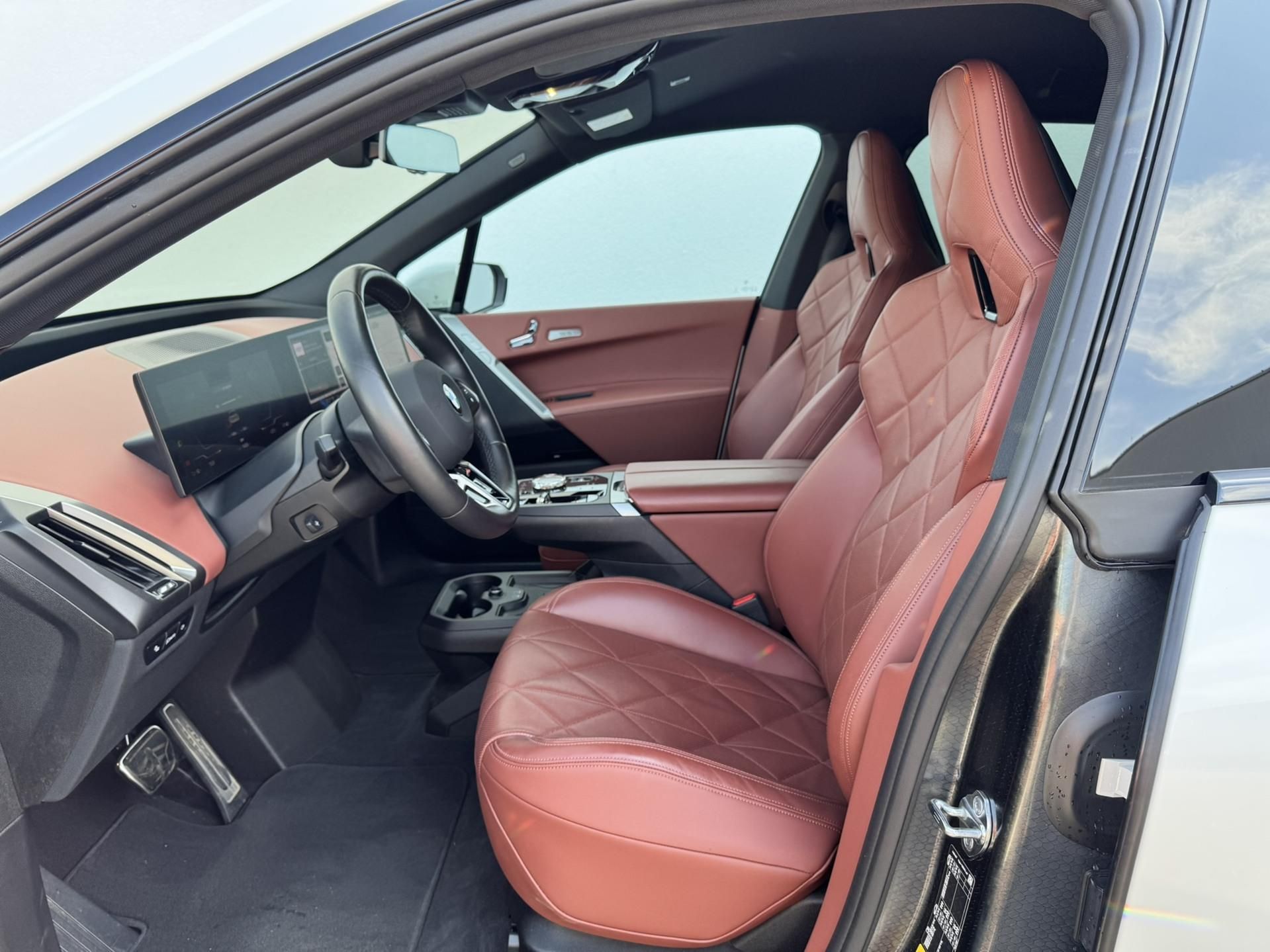 BMW iX, iX xDrive45 - fotka 6