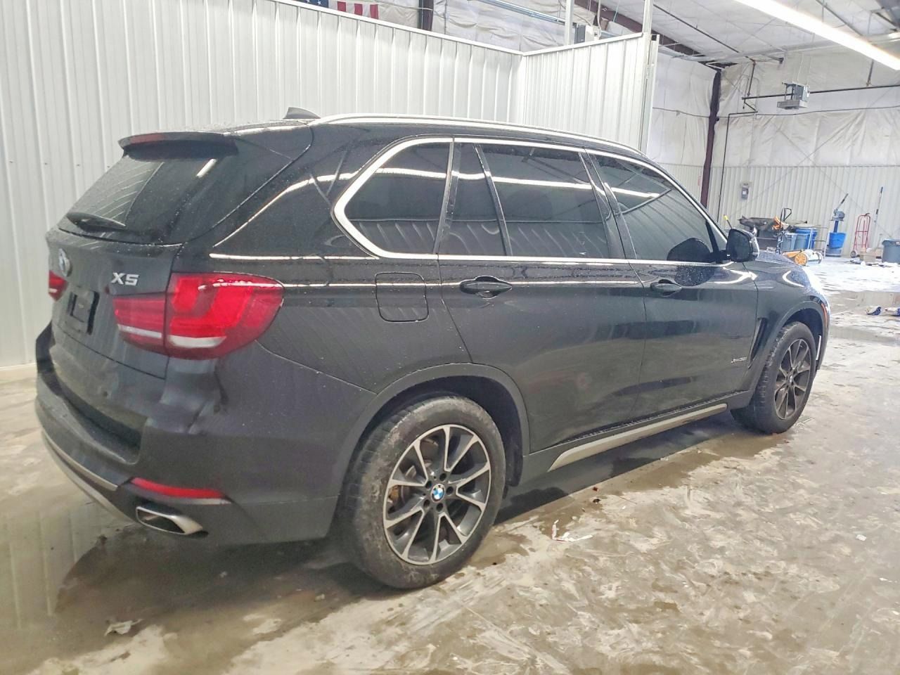 BMW X5, Auto na cestě - fotka 4
