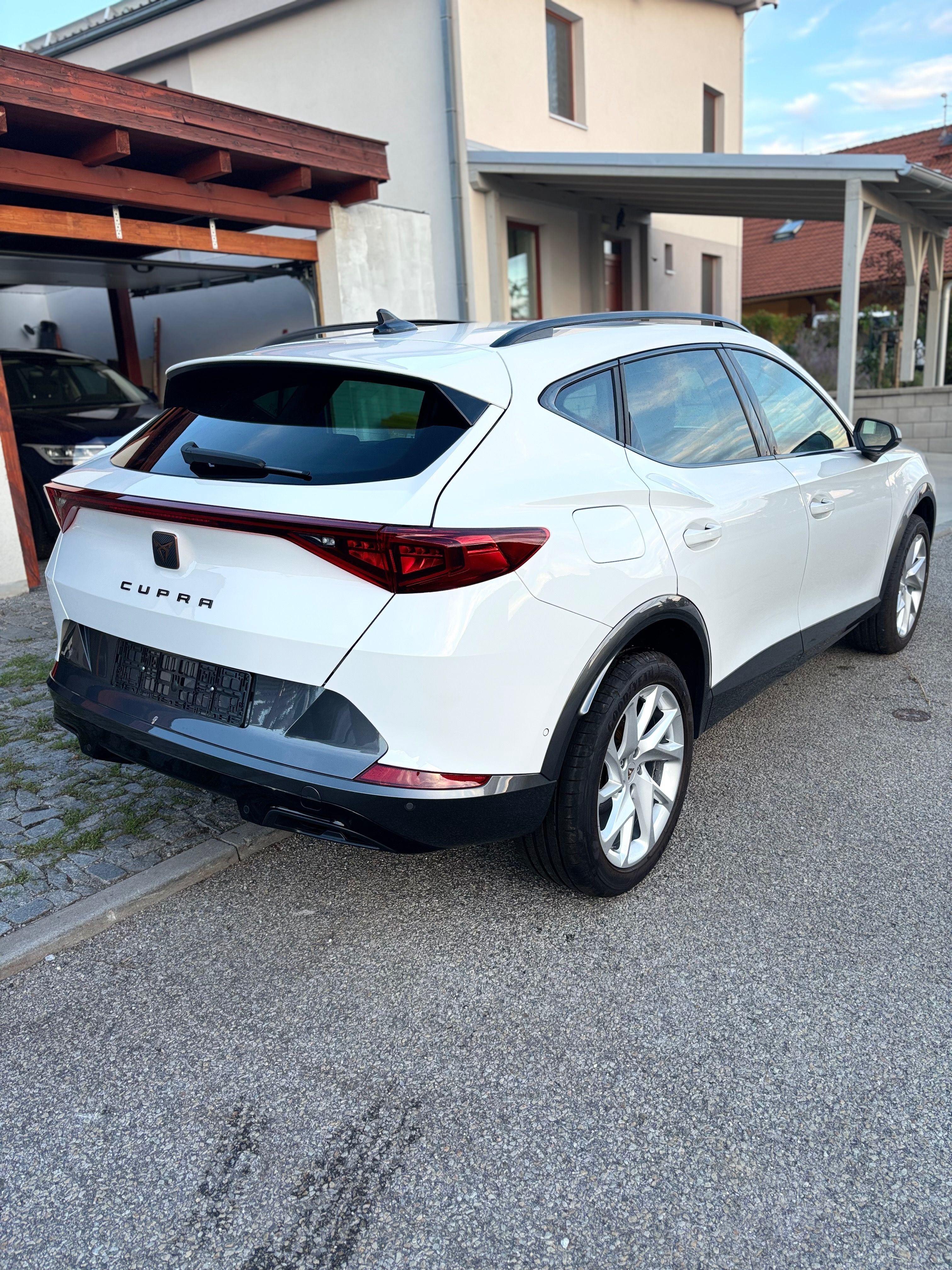 Cupra Formentor, 1,5 TSI 110 KW - fotka 5
