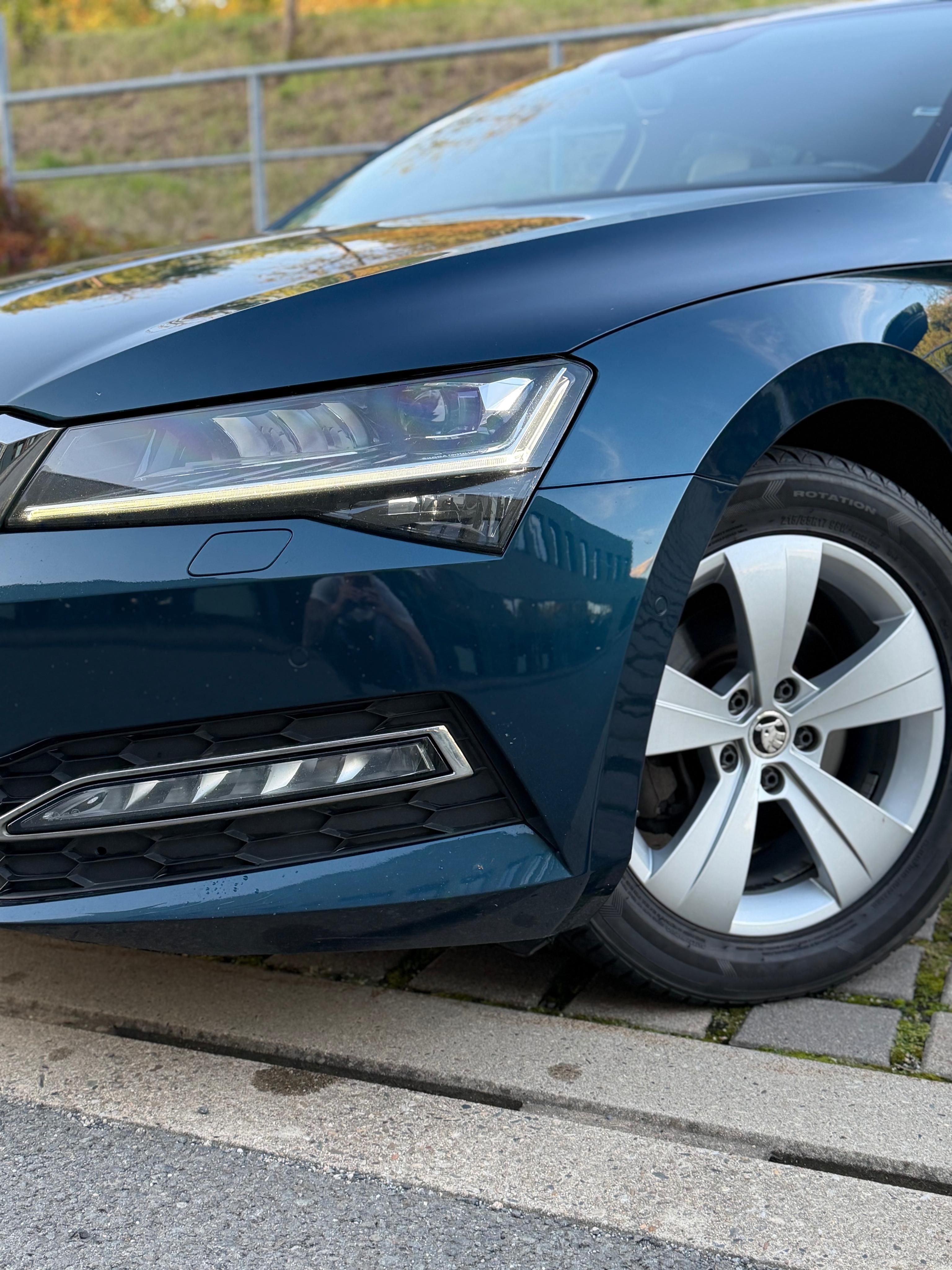 Škoda Superb, 2.0 TDI | Matrix | DSG | TOP - fotka 4