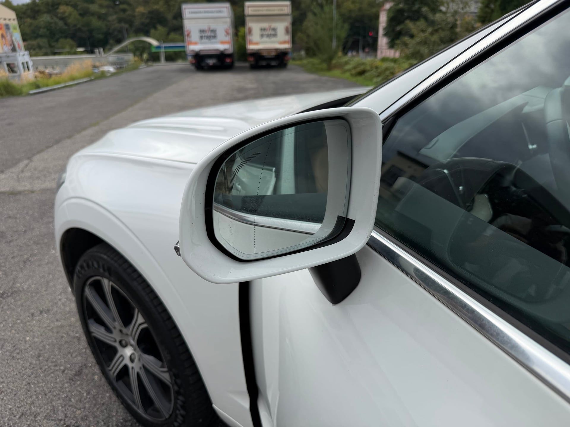 Volvo XC60, B4 AWD/Inscription/ČR/servis - fotka 4
