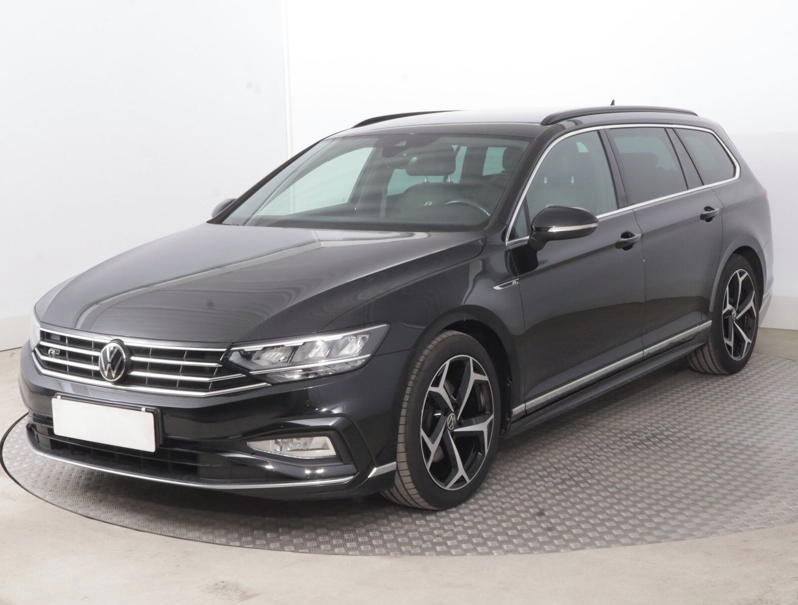 Volkswagen Passat, 2.0 TDI, R-Line, Automat - fotka 2