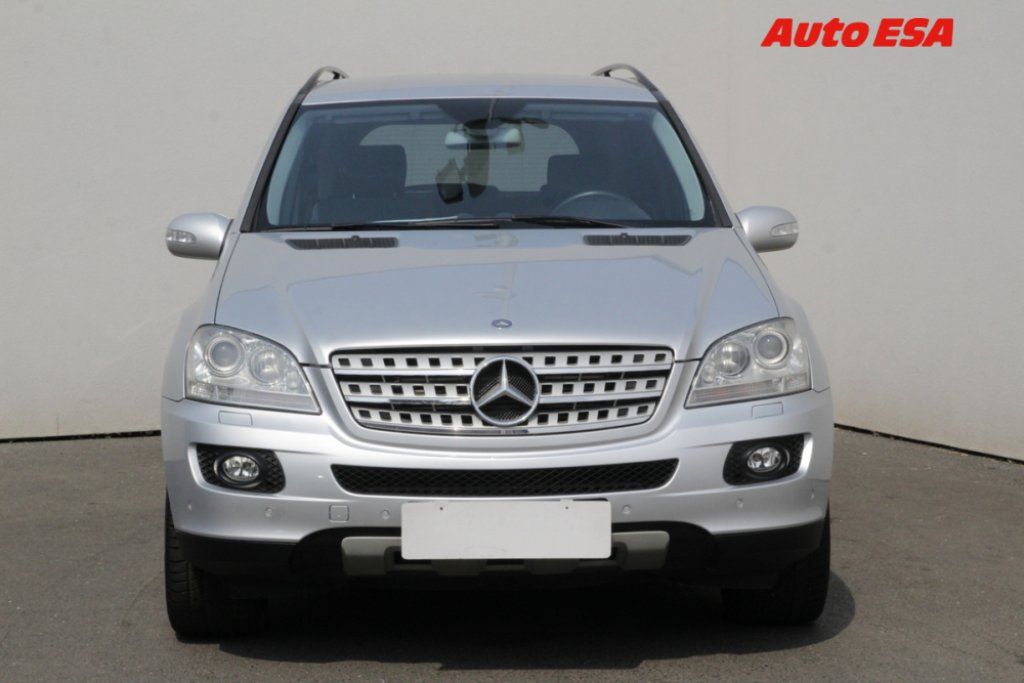 Mercedes-Benz Třídy M, 3.0 CDI ML 280 CDI 4-MATIC - fotka 2