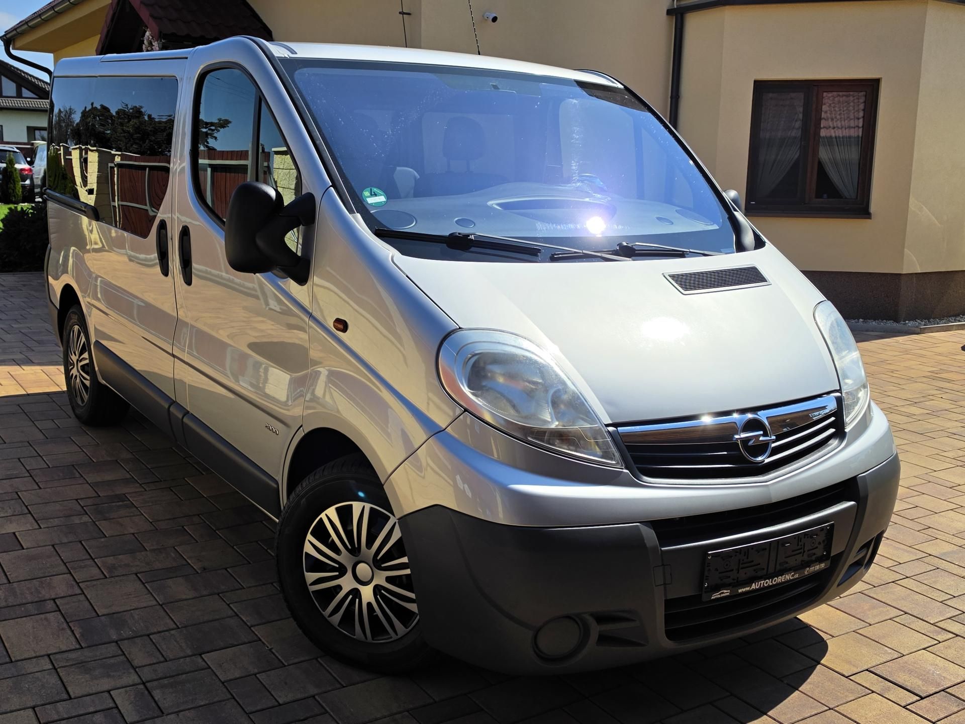 Opel Vivaro, 2.0CDTi 84kW 6-MÍST*KLIMA*T.Z. - fotka 6