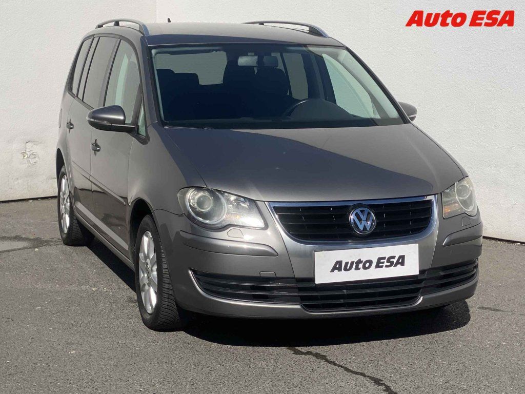 Volkswagen Touran, 1.6,navi