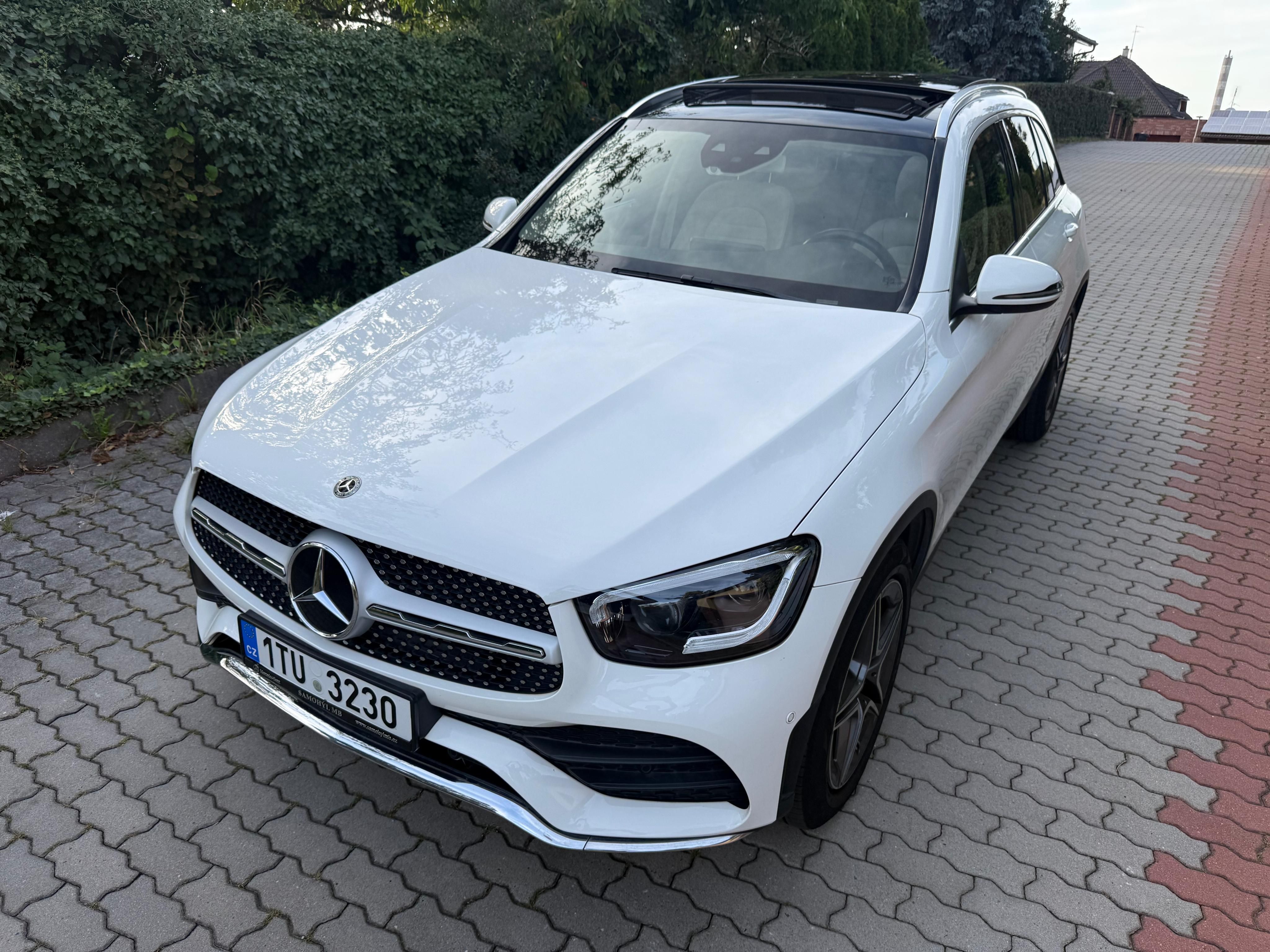 Mercedes-Benz GLC, 220d 4-MATIC,AMG,JAKO NOVÝ,CZ - fotka 2