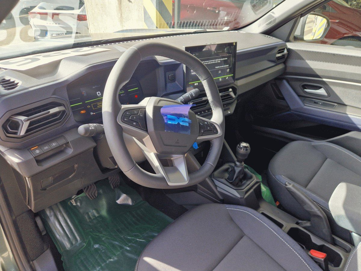 Dacia Duster, Expression mild hybrid 140 - fotka 4