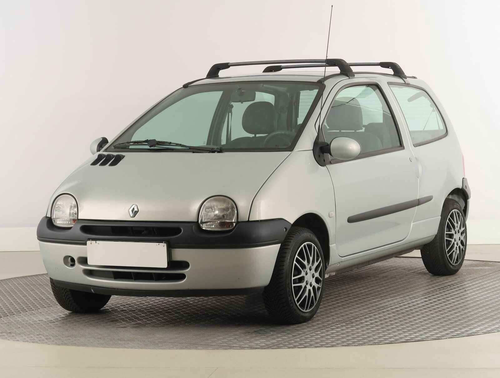 Renault Twingo, 1.2, po STK, jezdí výborně - fotka 2
