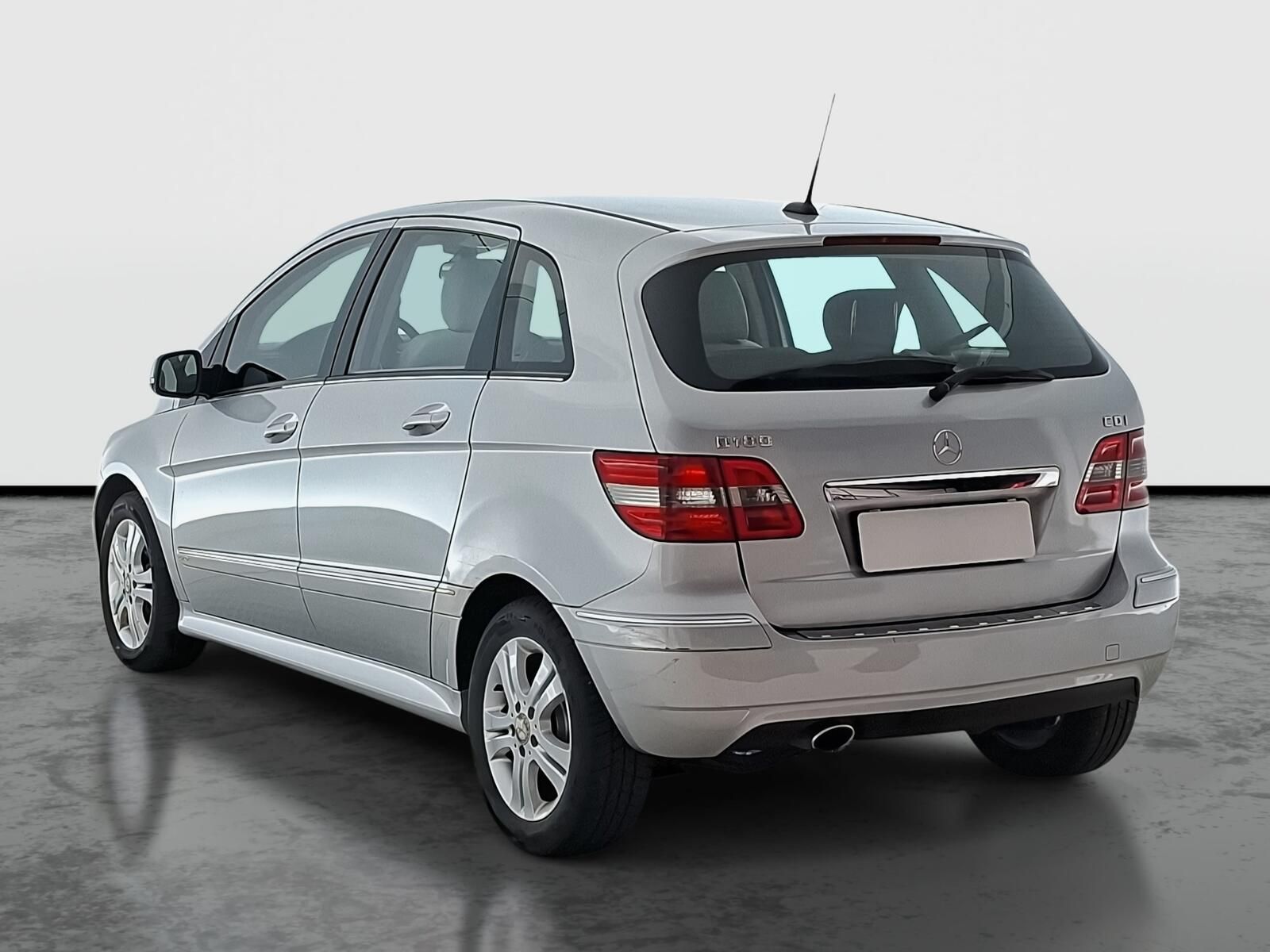 Mercedes-Benz Třídy B, 180 CDI - fotka 4