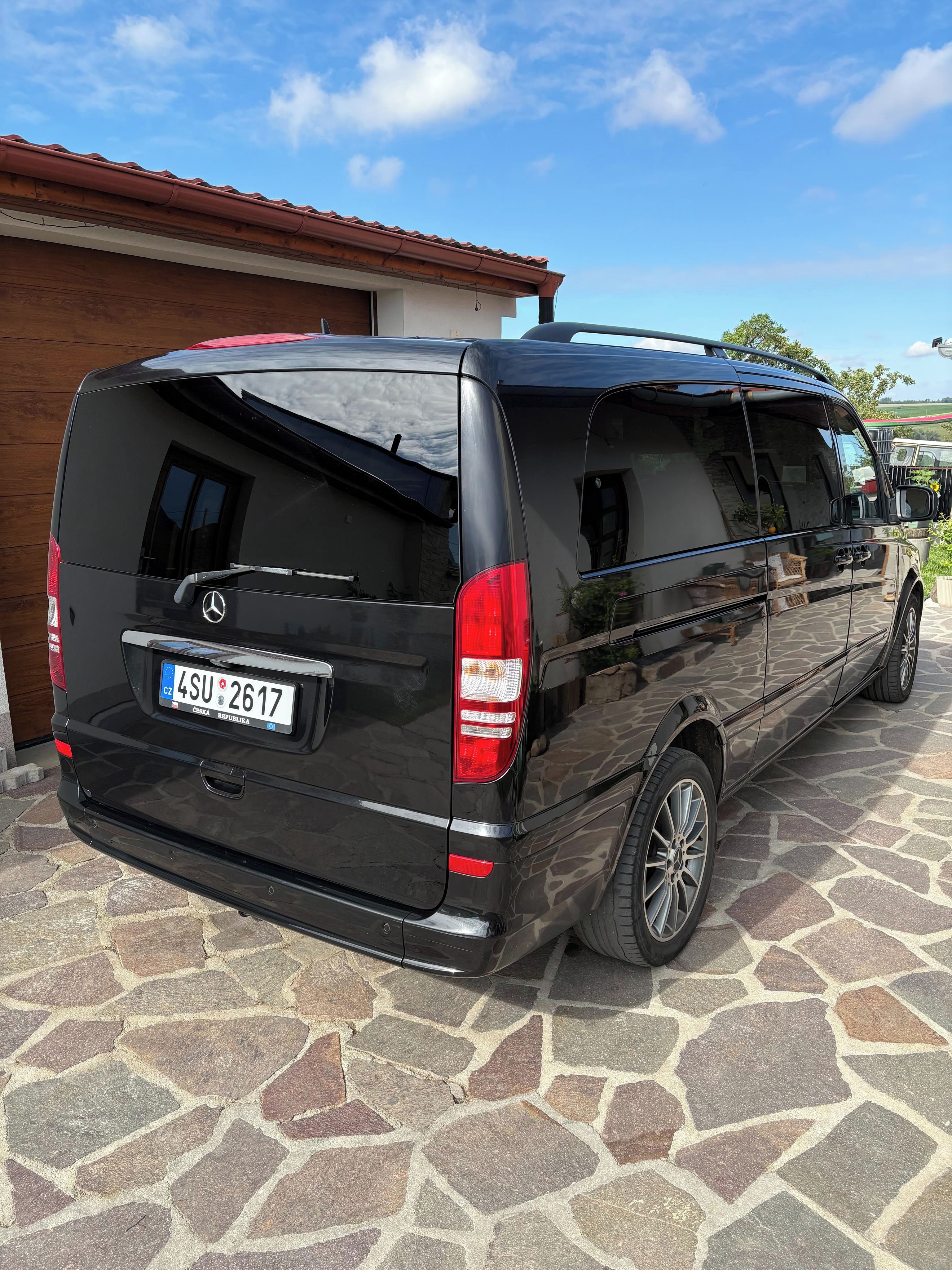 Mercedes-Benz Viano, Mercedes Viano 3.0 s TV - fotka 2