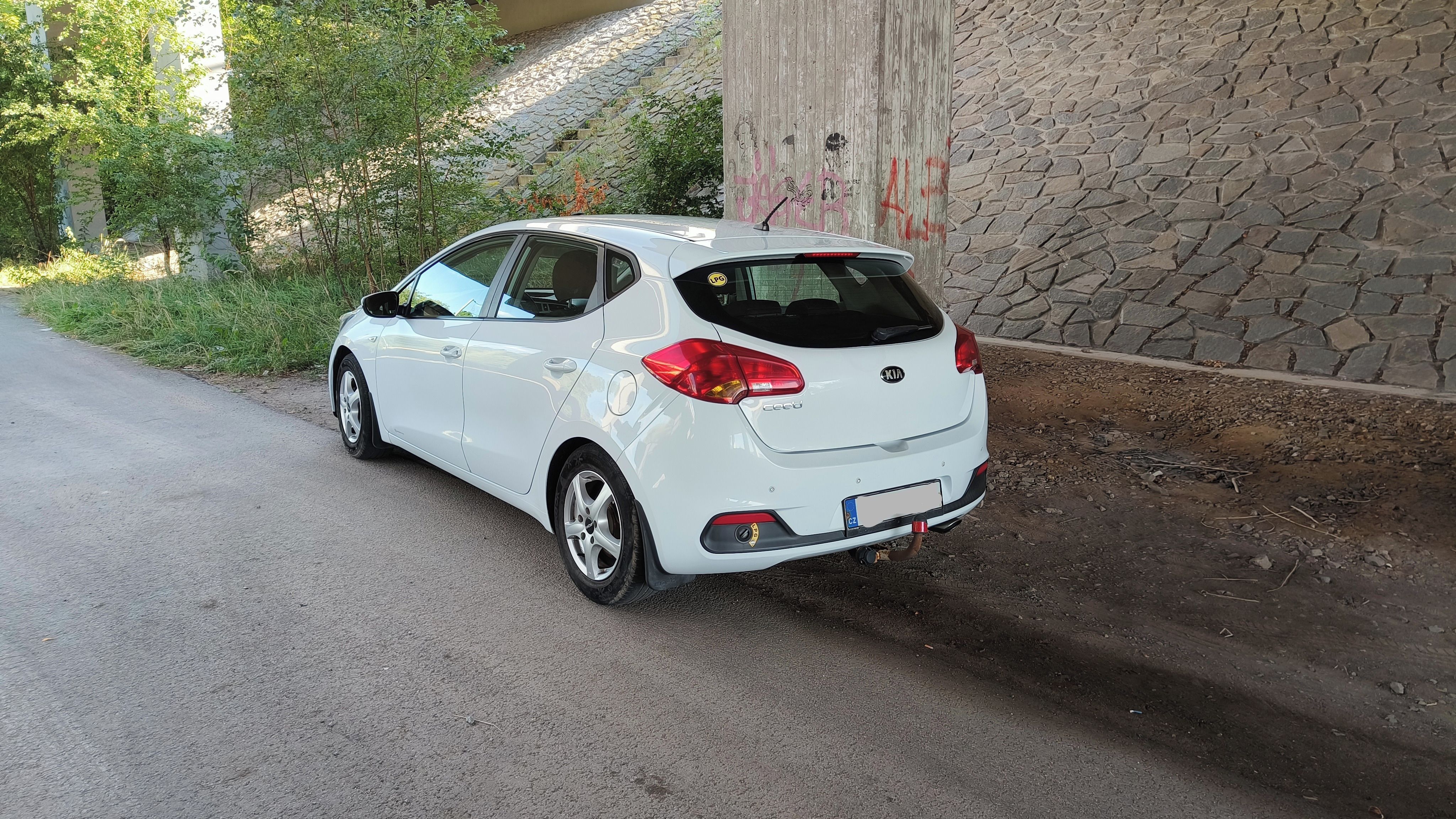 Kia Cee´d, 1.4 CVVT - fotka 4