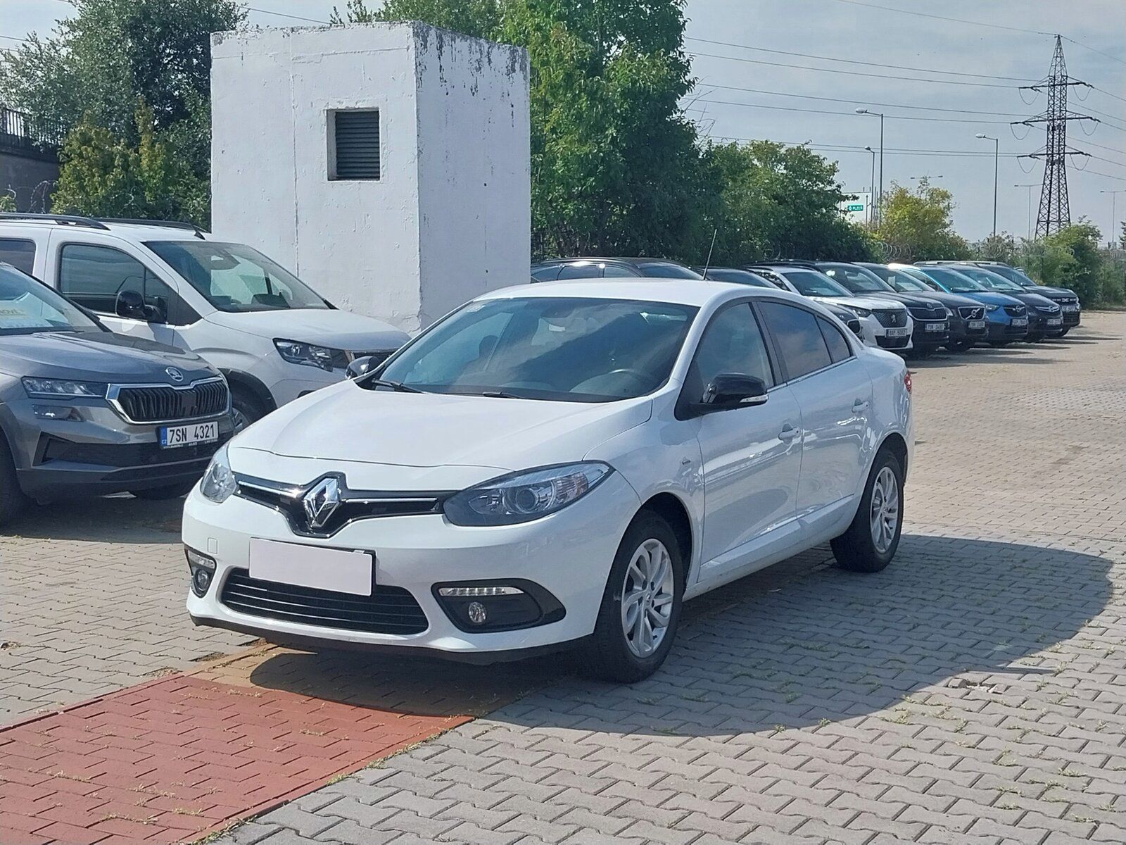 Renault Fluence, 1.6 16V, Serv.kniha - fotka 2