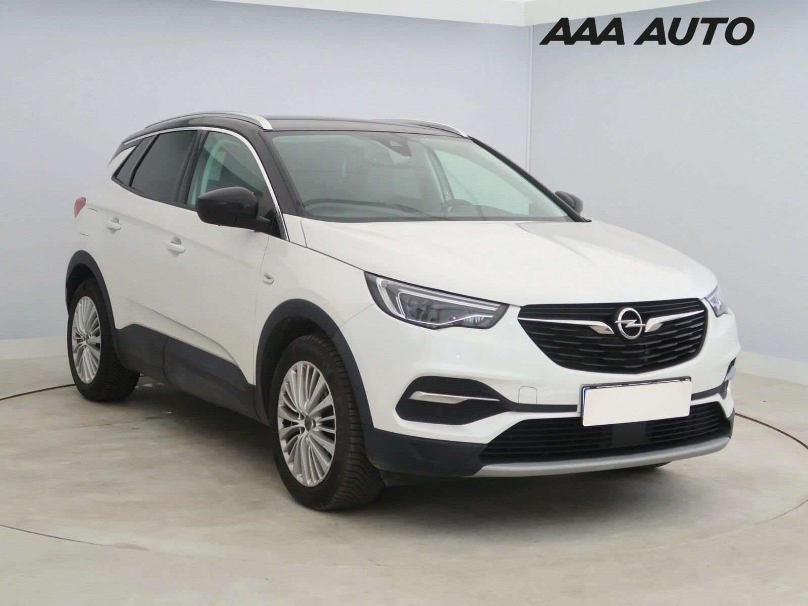 Opel Grandland X, 1.2 Turbo, ČR,1.maj