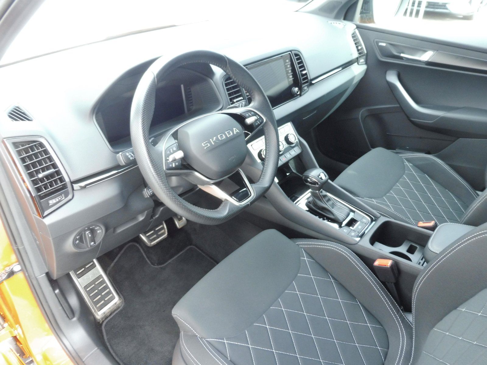 Škoda Karoq, SportLine 1,5 TSI 110kW DSG - fotka 6