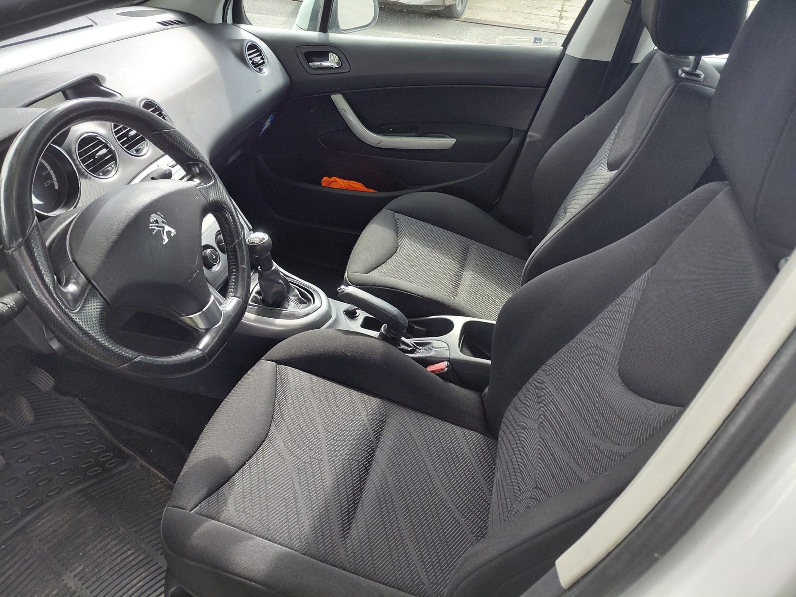 Peugeot 308, 1.4 16V VTi - fotka 4