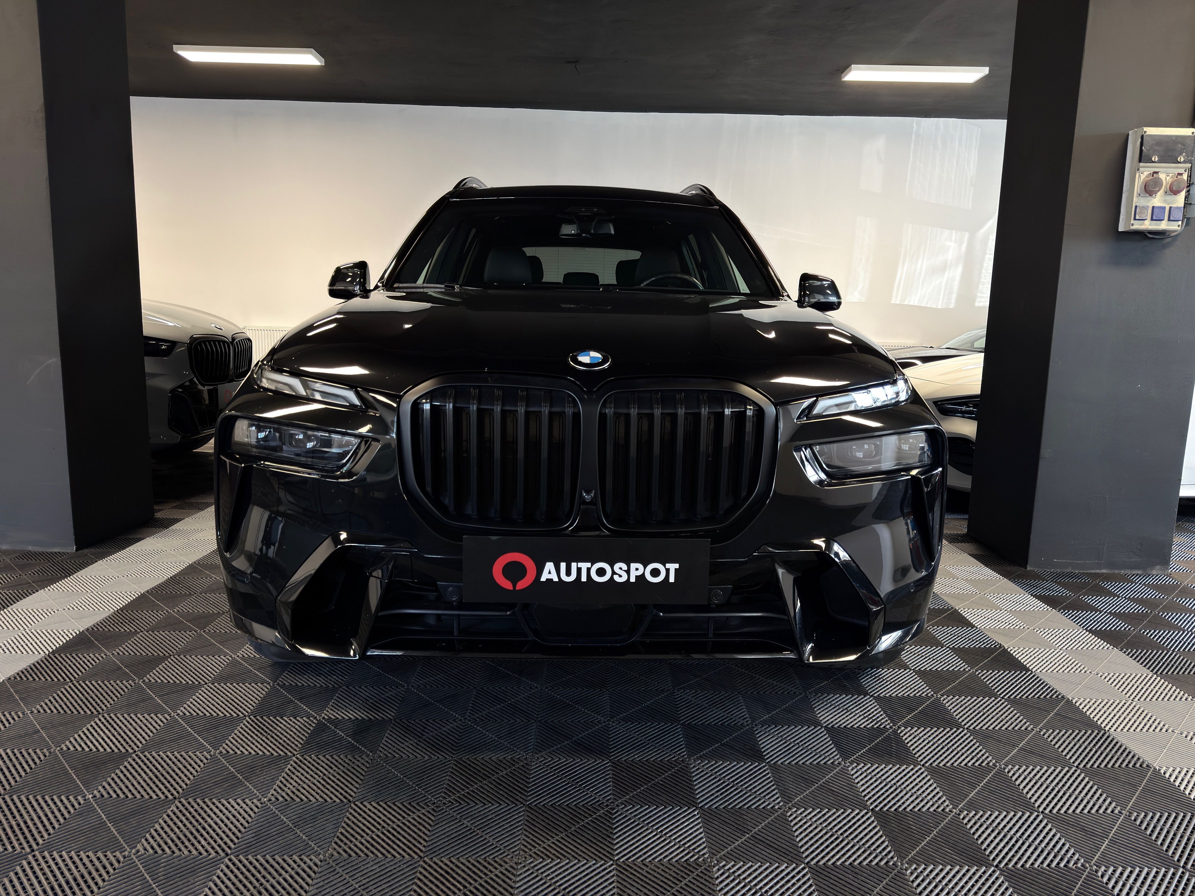 BMW X7, 40d xDrive - fotka 2