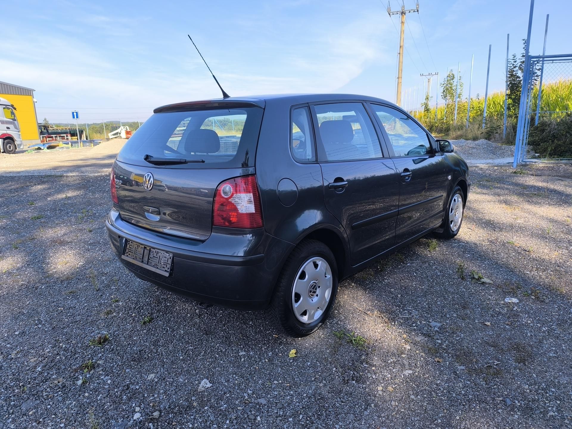 Volkswagen Polo, 1.2 DOLOŽENÉ KM - fotka 6