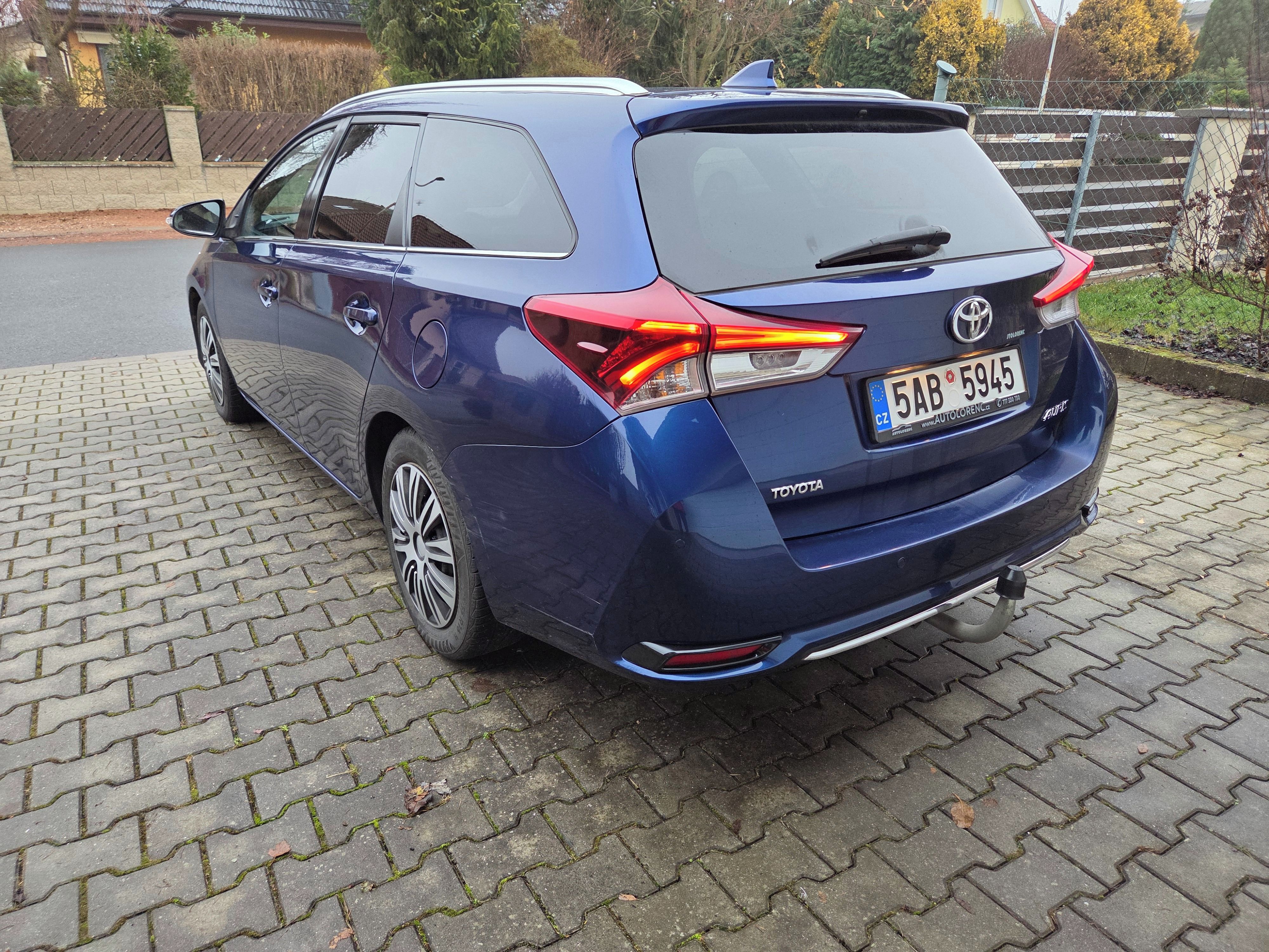 Toyota Auris, 1.6 D-4D/82kW Touring Sports - fotka 4