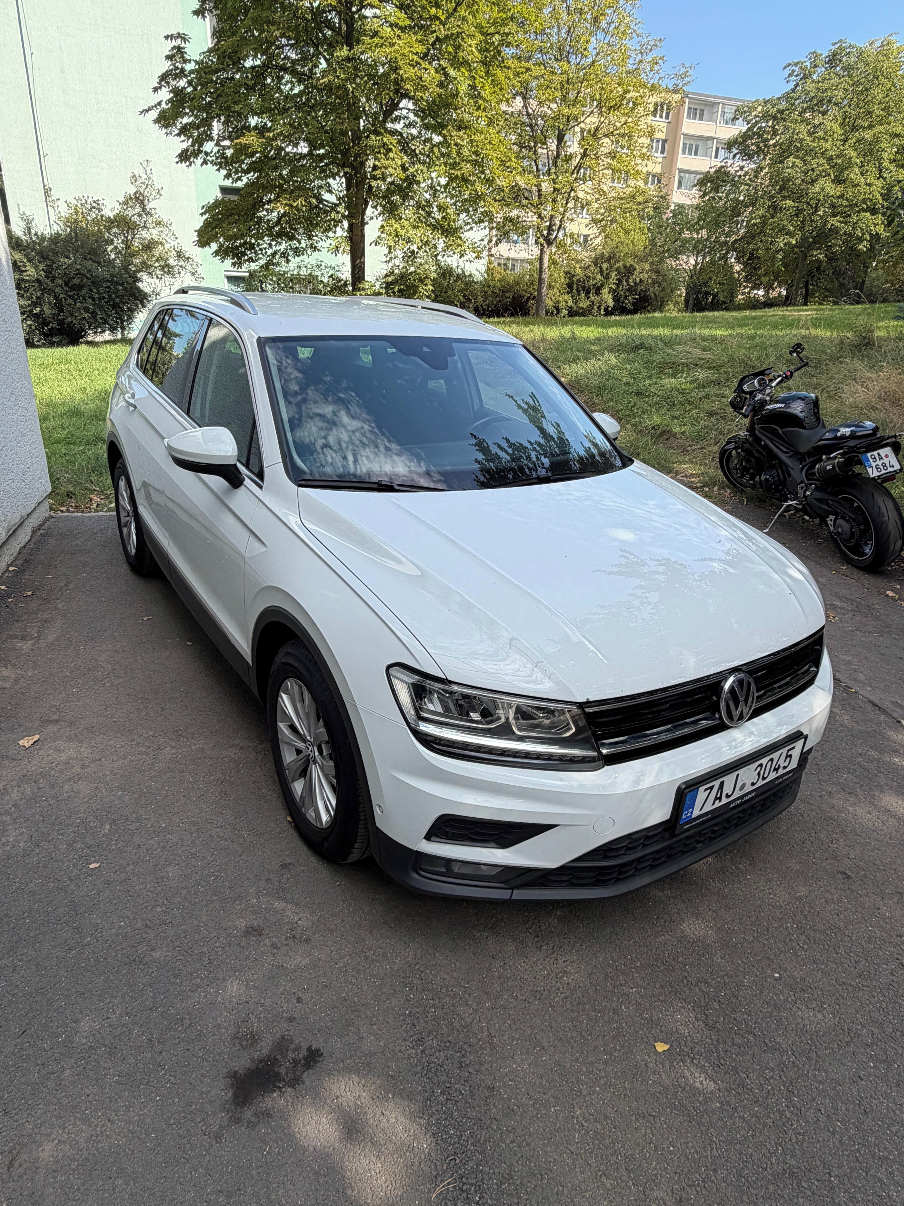 Volkswagen Tiguan, 2.0TDI, TOP Stav, první maj. - fotka 3