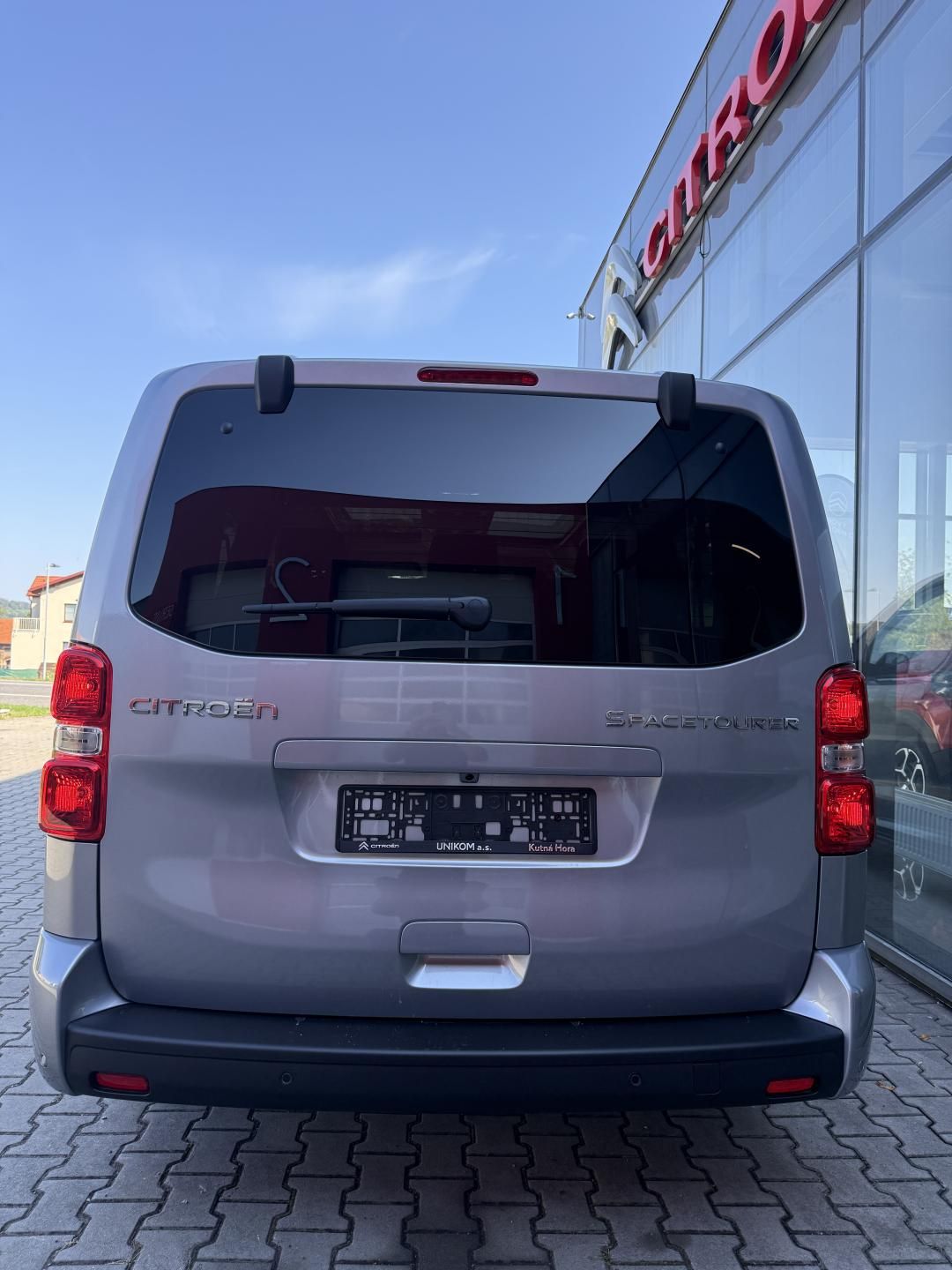 Citroën SpaceTourer, SHINE L3 2.2 BlueHDi 180 S&S E - fotka 5