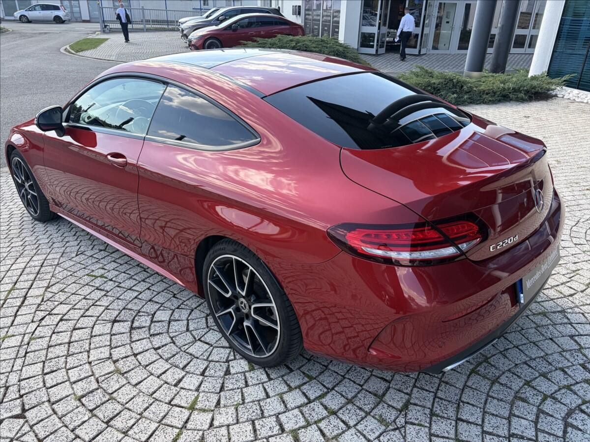 Mercedes-Benz Třídy C, 2,0 C 220d 4M kupé CZ 1majitel - fotka 6