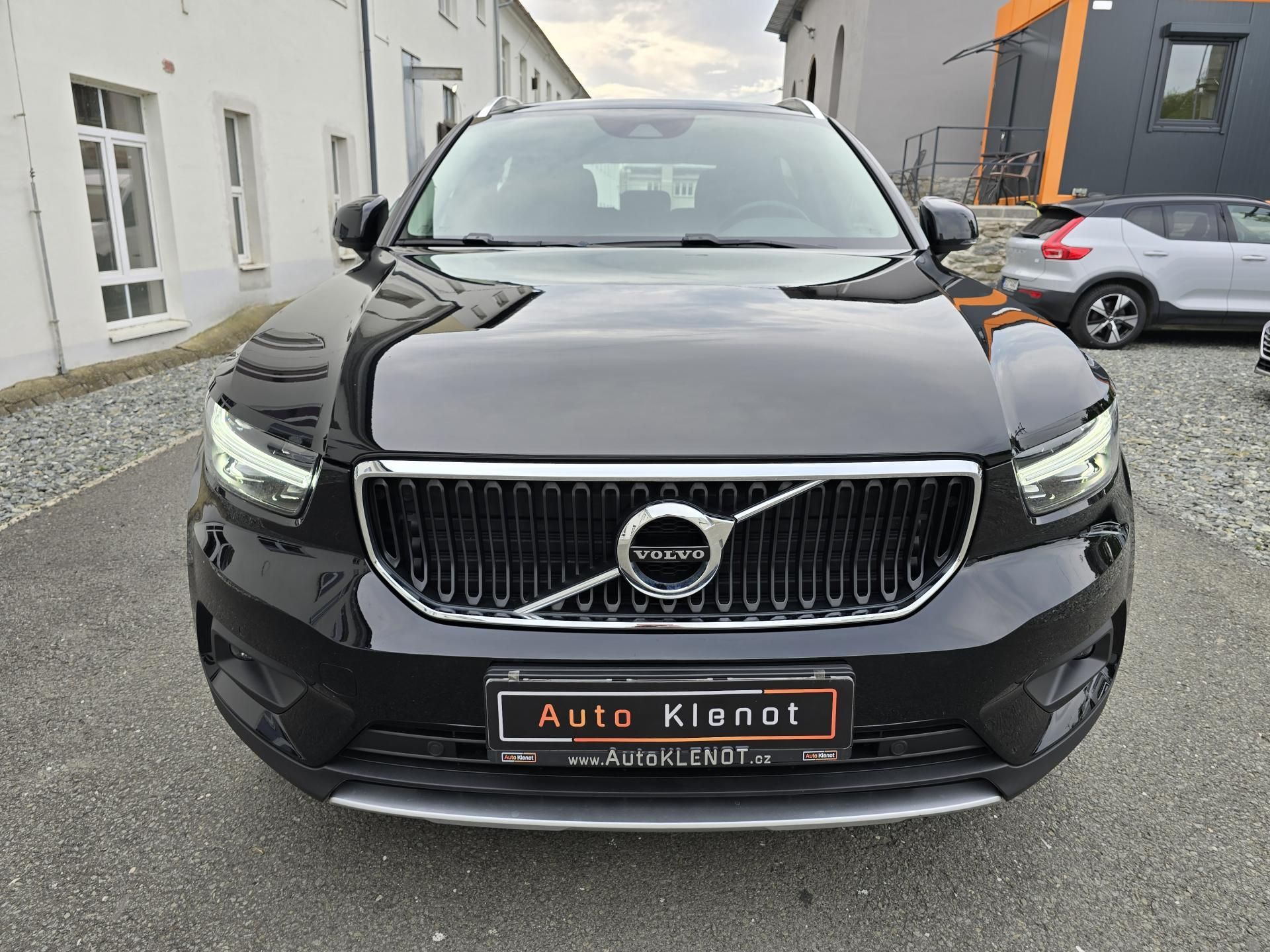 Volvo XC40, 120kW T3 AUTOMAT LED KAMER DPH - fotka 3