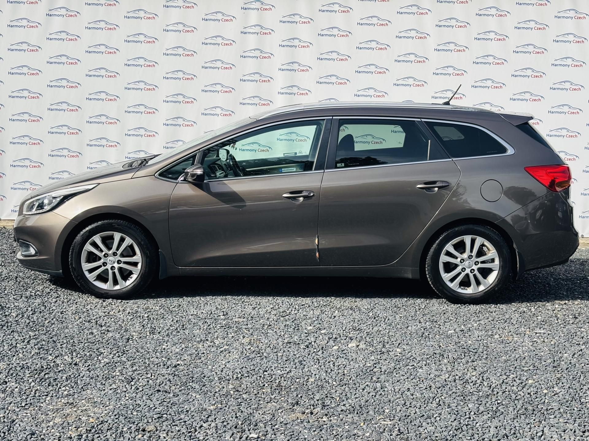 Kia Cee´d, 1.6 GDI, 99kW, ČR - fotka 5