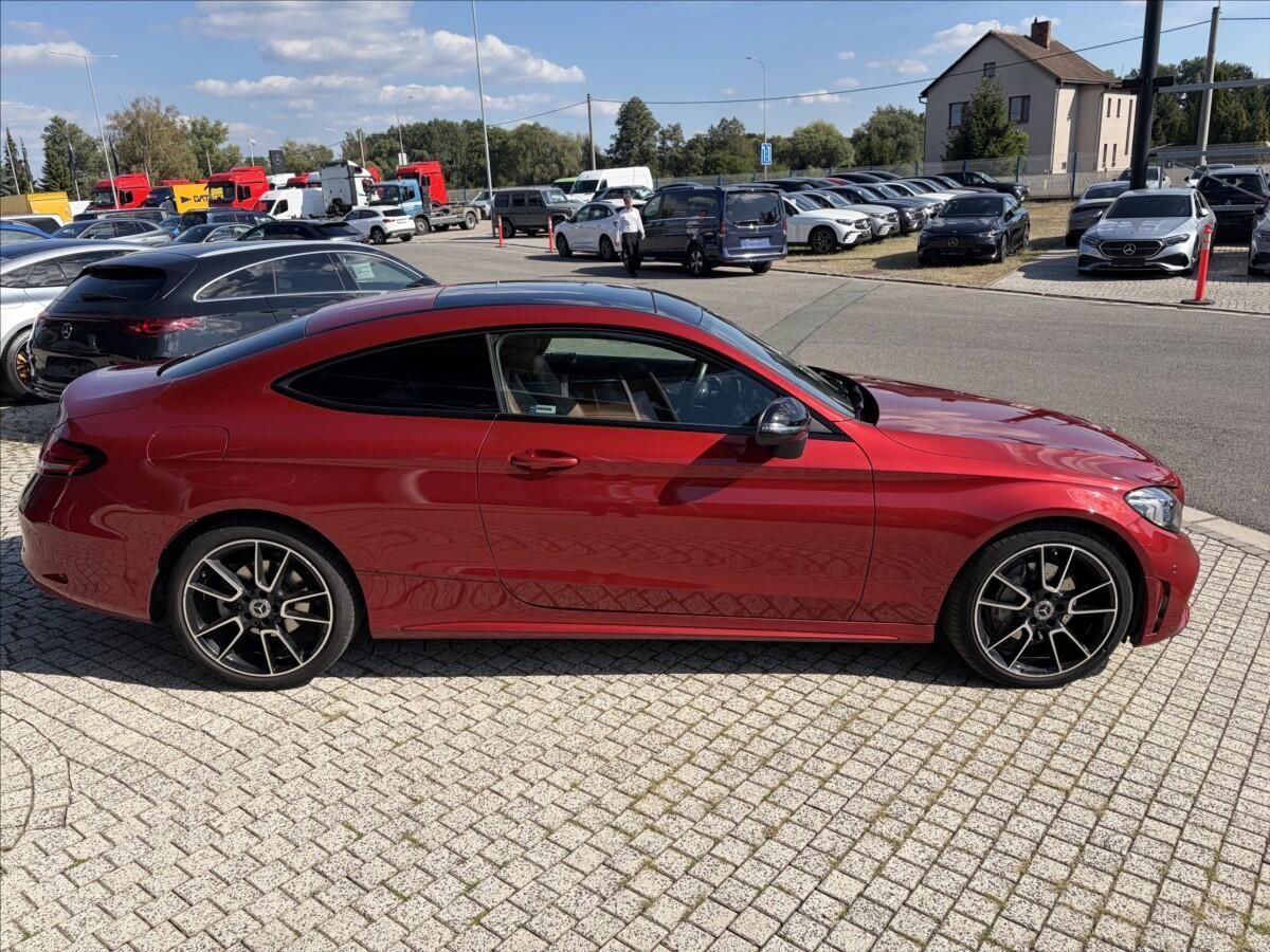Mercedes-Benz Třídy C, 2,0 C 220d 4M kupé CZ 1majitel - fotka 4