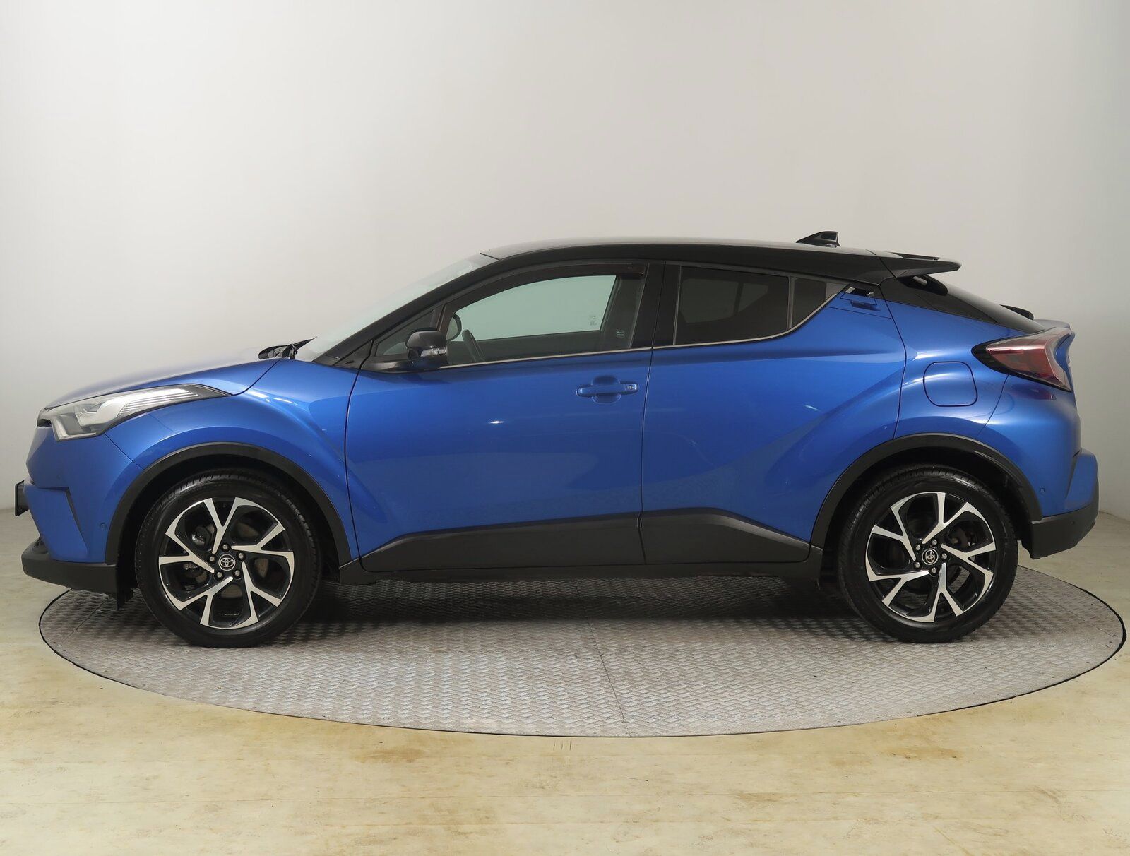 Toyota C-HR, 1.2 Turbo, Serv.kniha - fotka 3