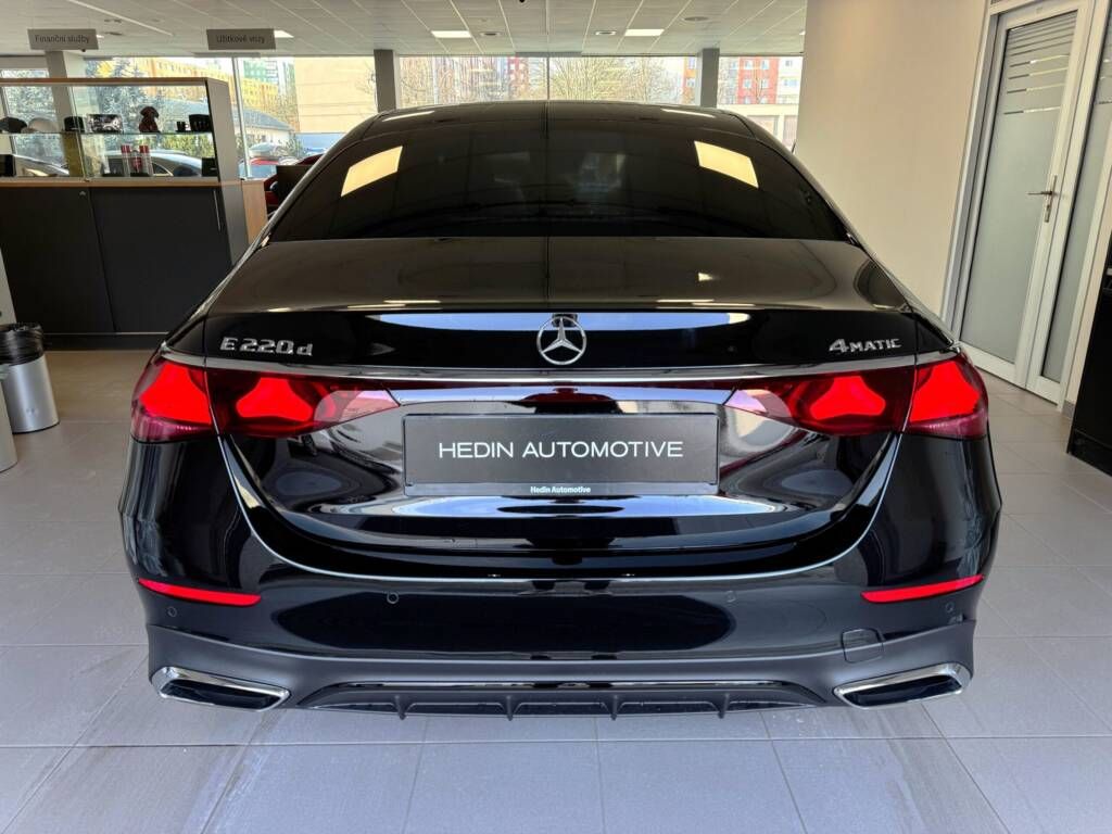 Mercedes-Benz Třídy E, 220 d 4MATIC - fotka 4