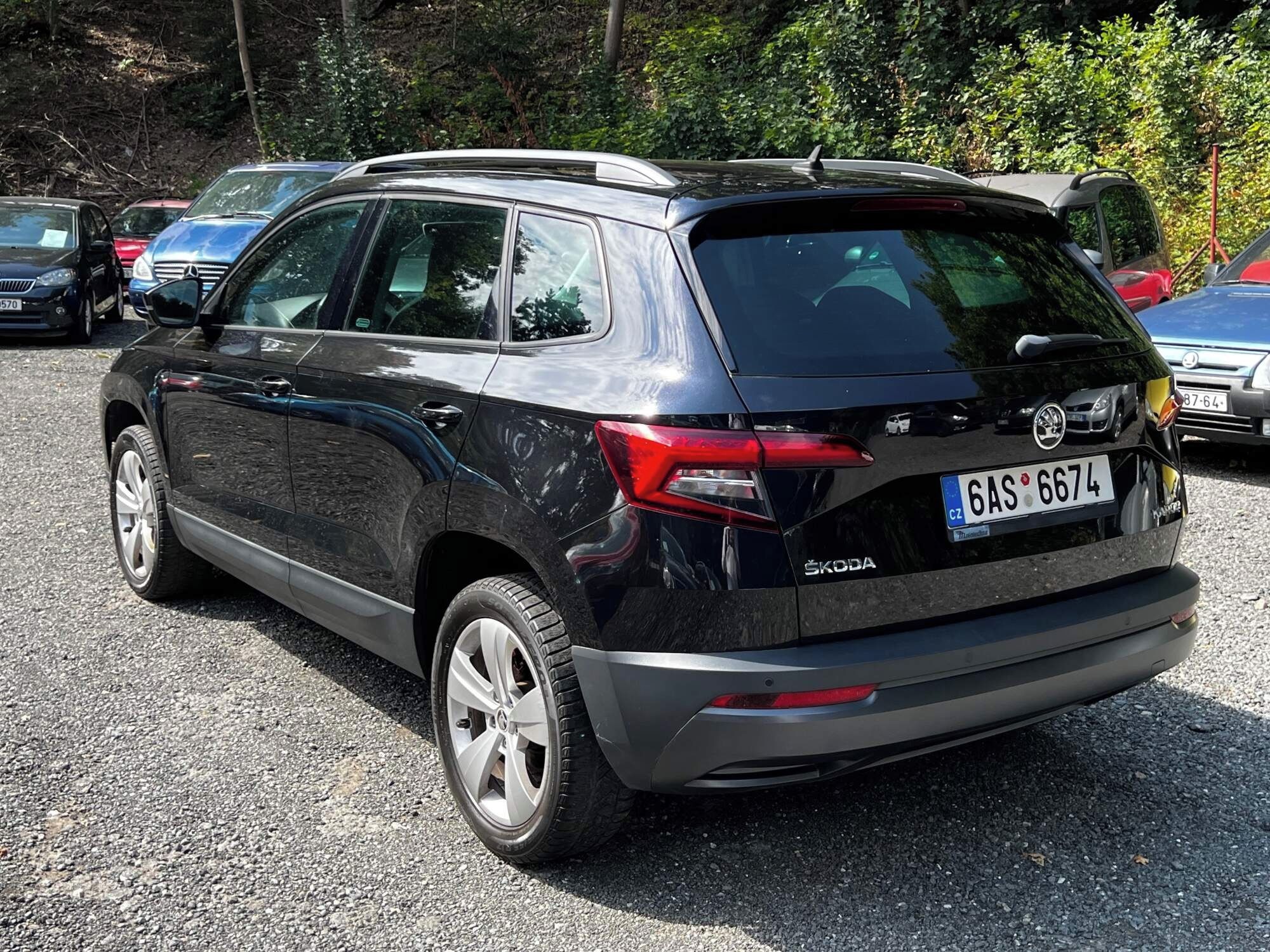 Škoda Karoq, 1.0 TSI 85 kW LED klima ČR - fotka 4