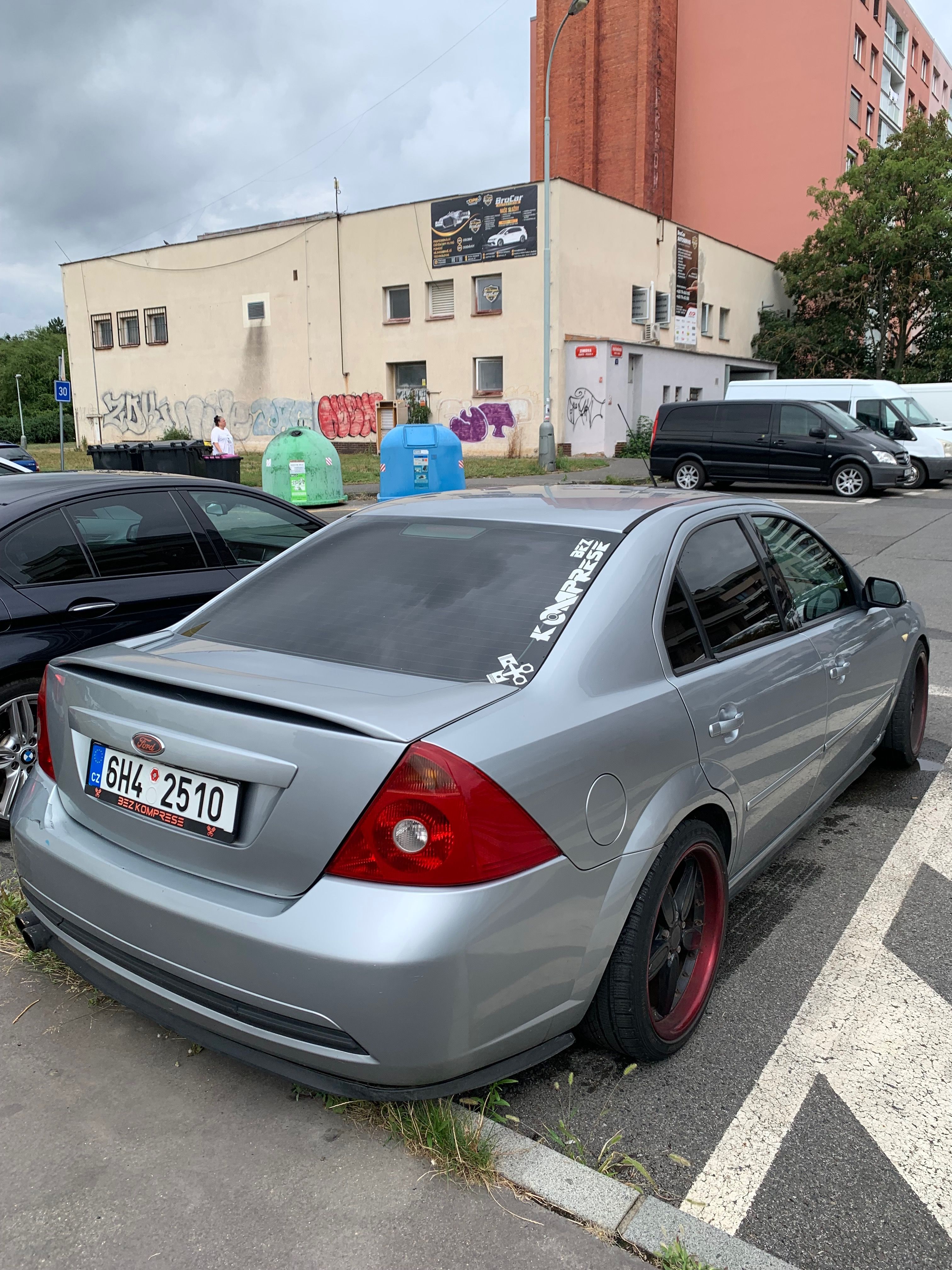 Ford Mondeo - fotka 4