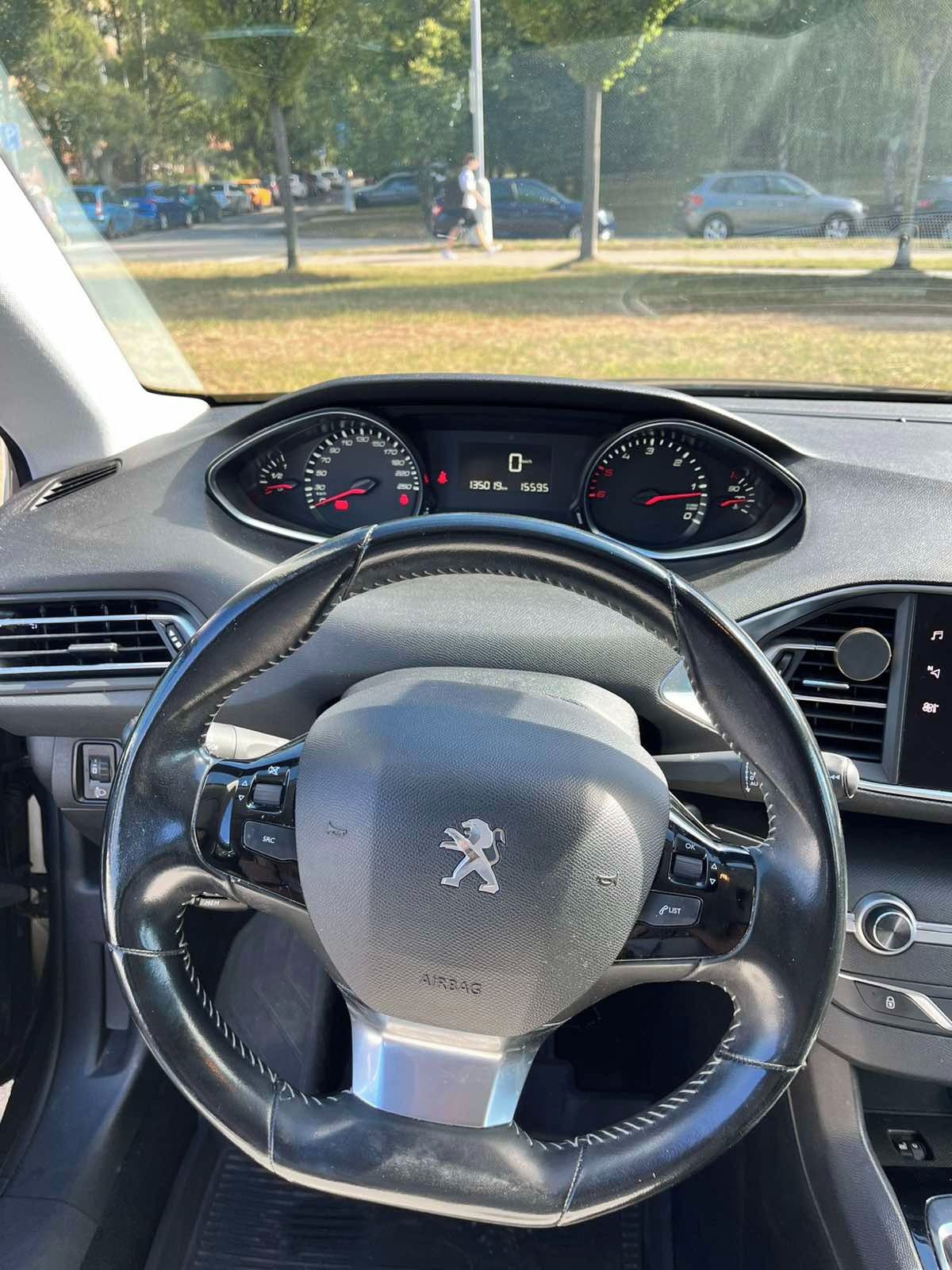 Peugeot 308, Pravidelně- servisováno - fotka 4