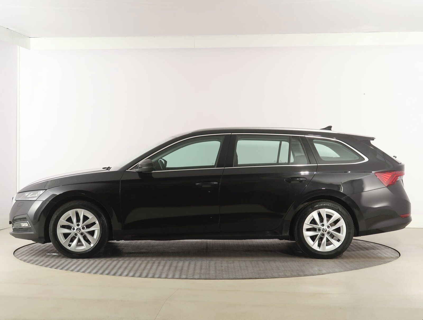 Škoda Octavia, 2.0 TDI, Ambition, Automat - fotka 3