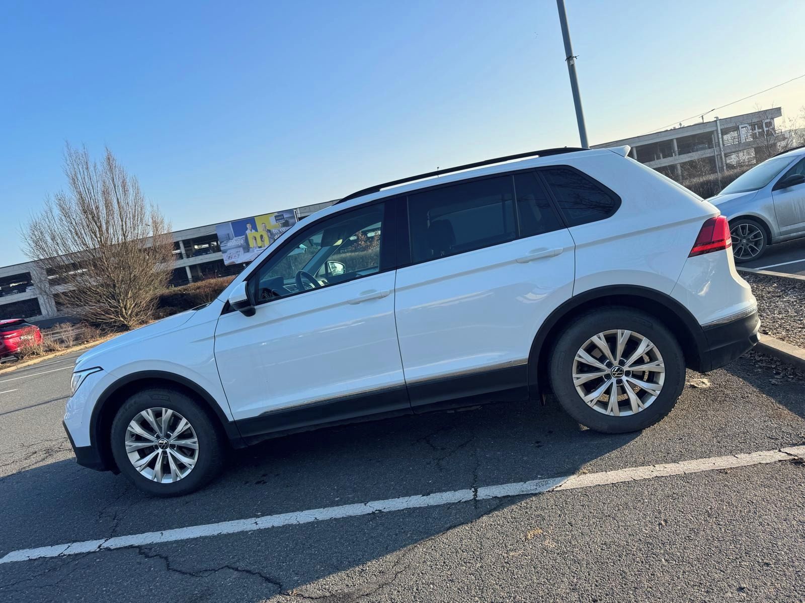 Volkswagen Tiguan, 1.5 TSI 110 kW servisováno - fotka 4