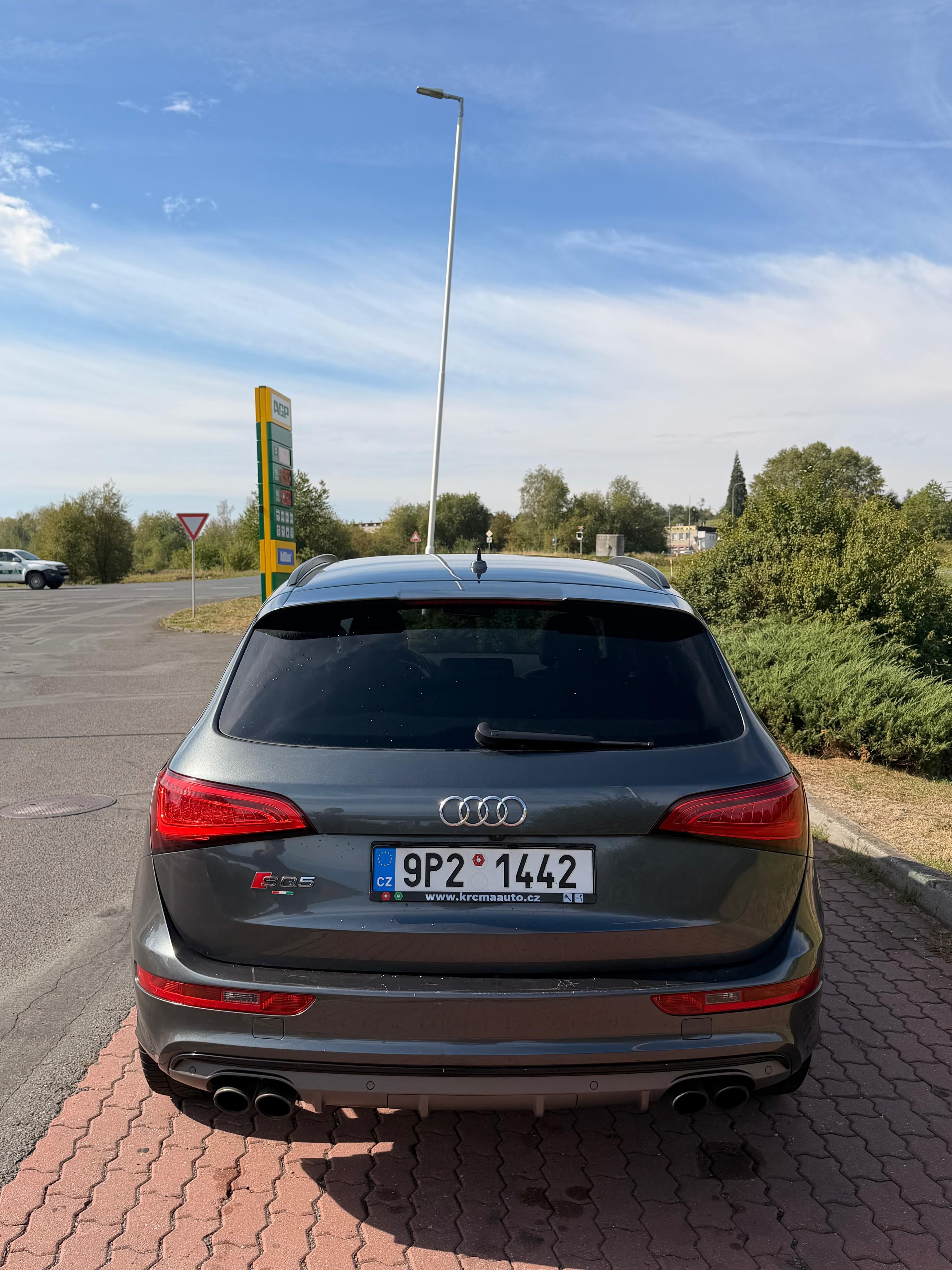 Audi SQ5 - fotka 6