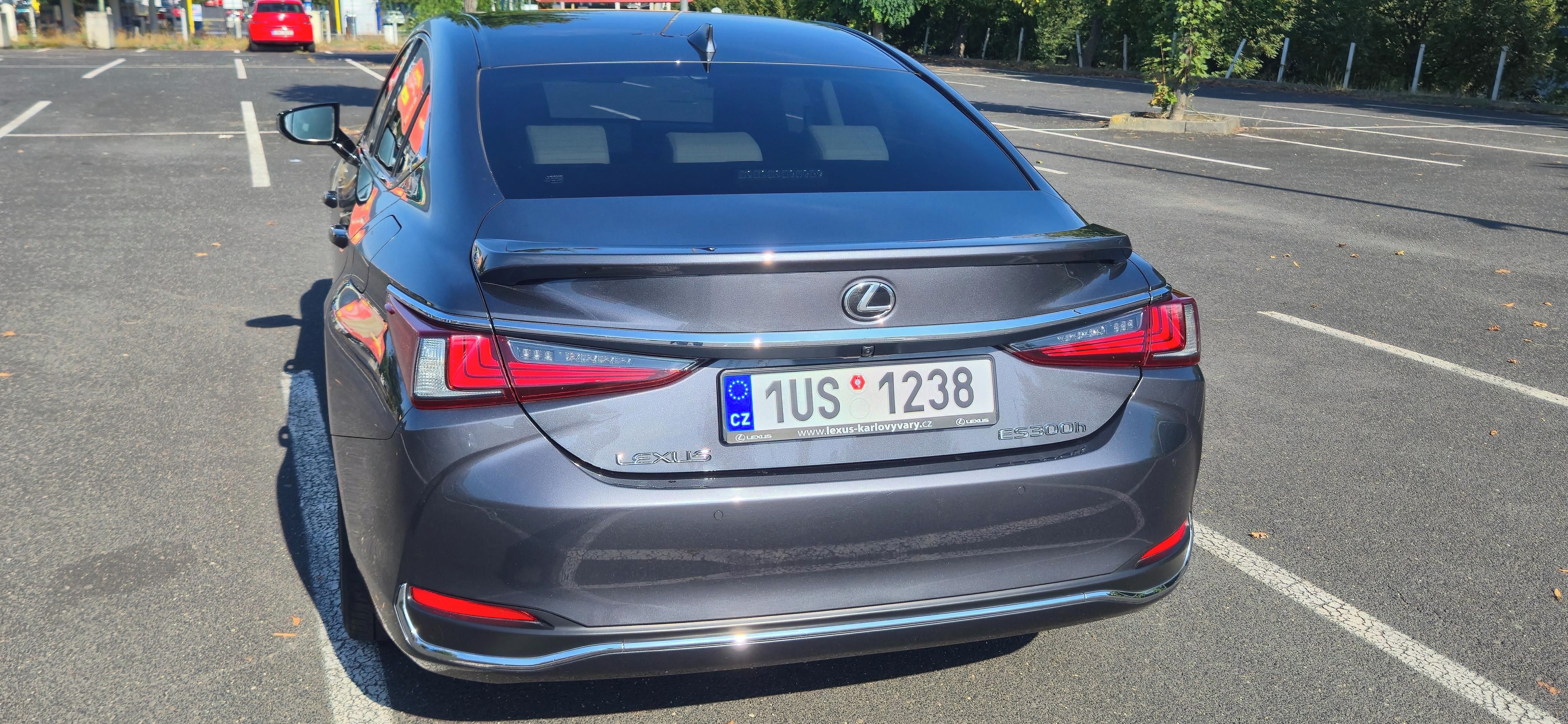 Lexus ES, LEXUS ES300H Business Edition - fotka 3